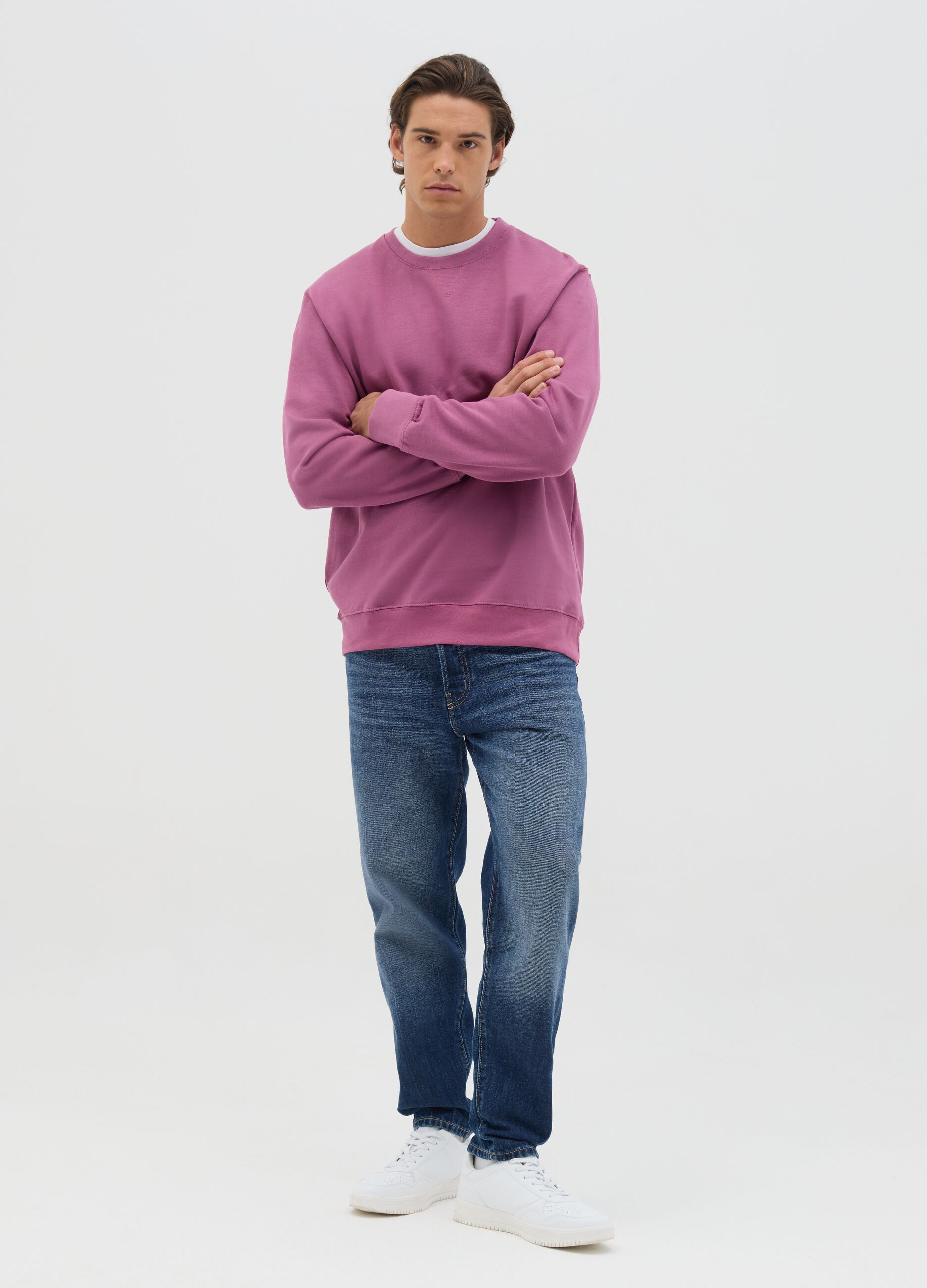 Oversized sweatshirt with round neck