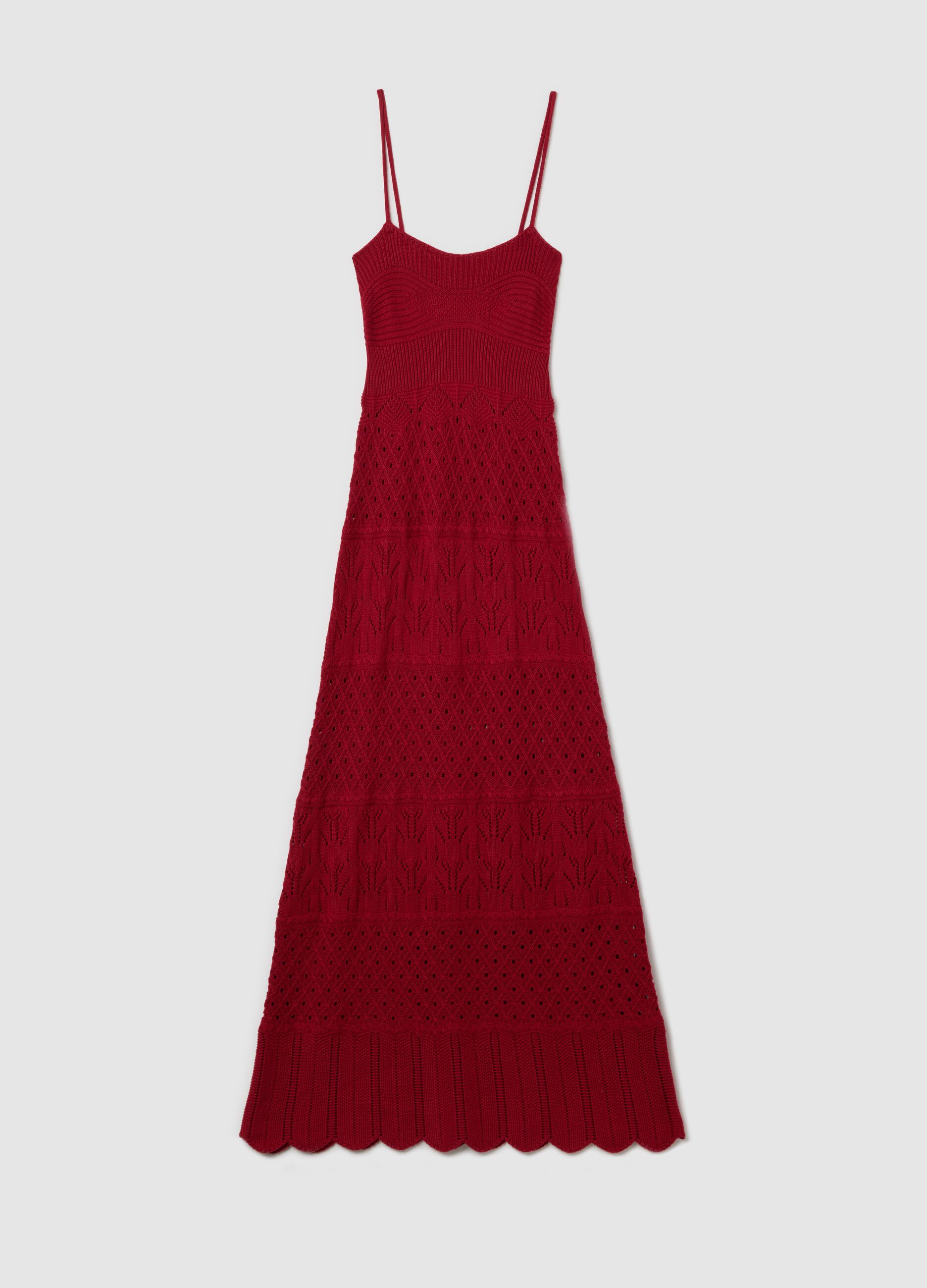 Long red dress in crochet knit
