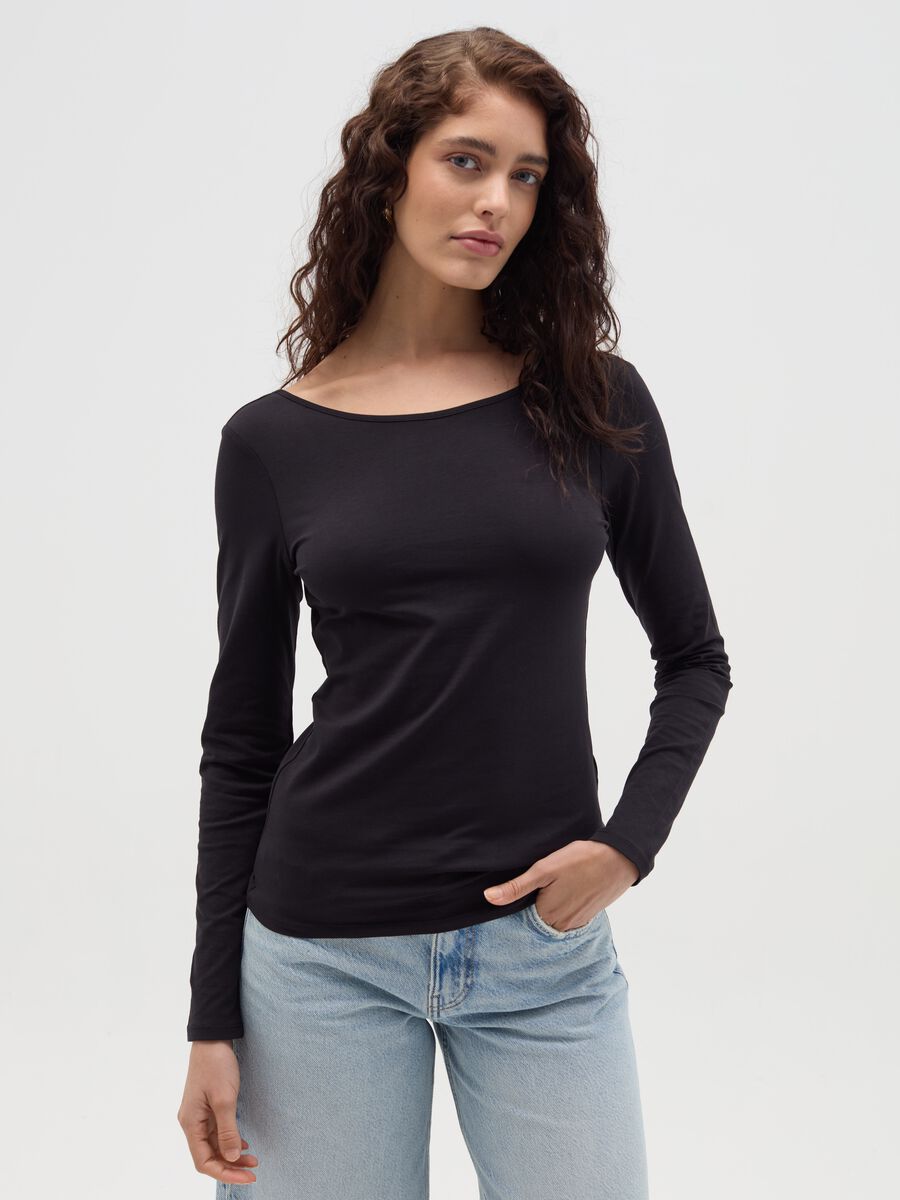 T-shirt a maniche lunghe con scollo rotondo_0