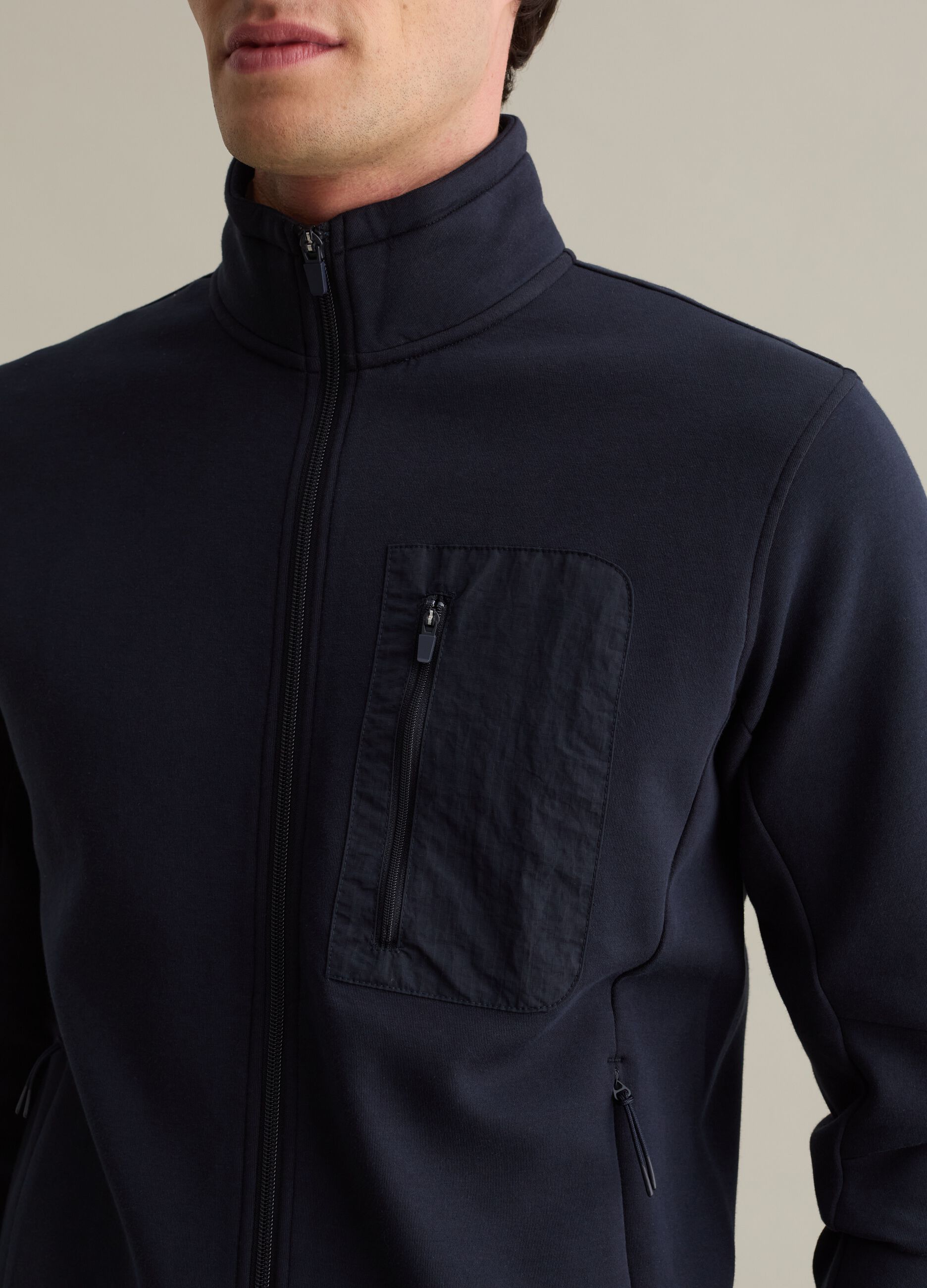 Full-zip in tessuto tecnico