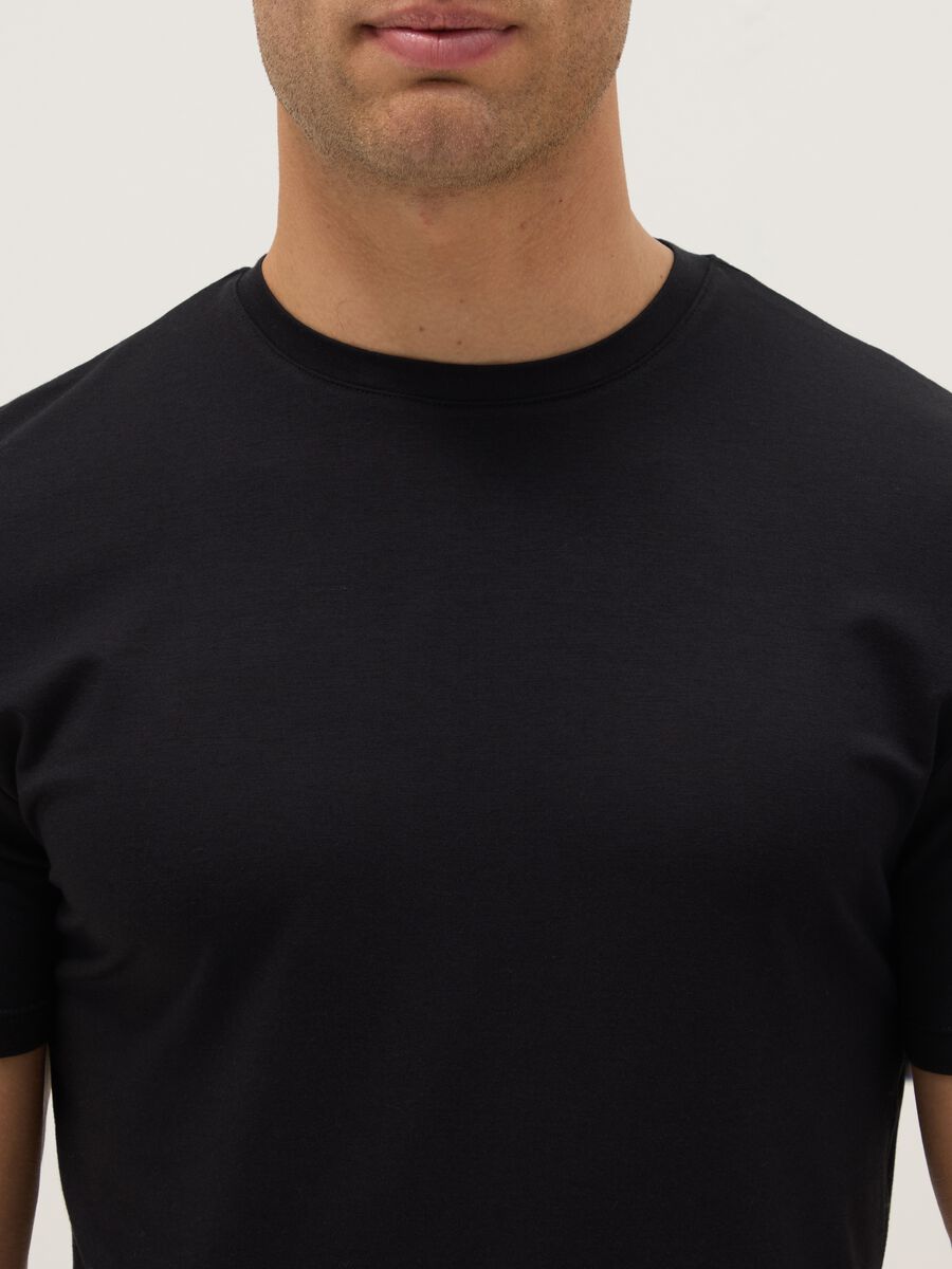 Black crew neck t-shirt in cotton blend regular fit_1