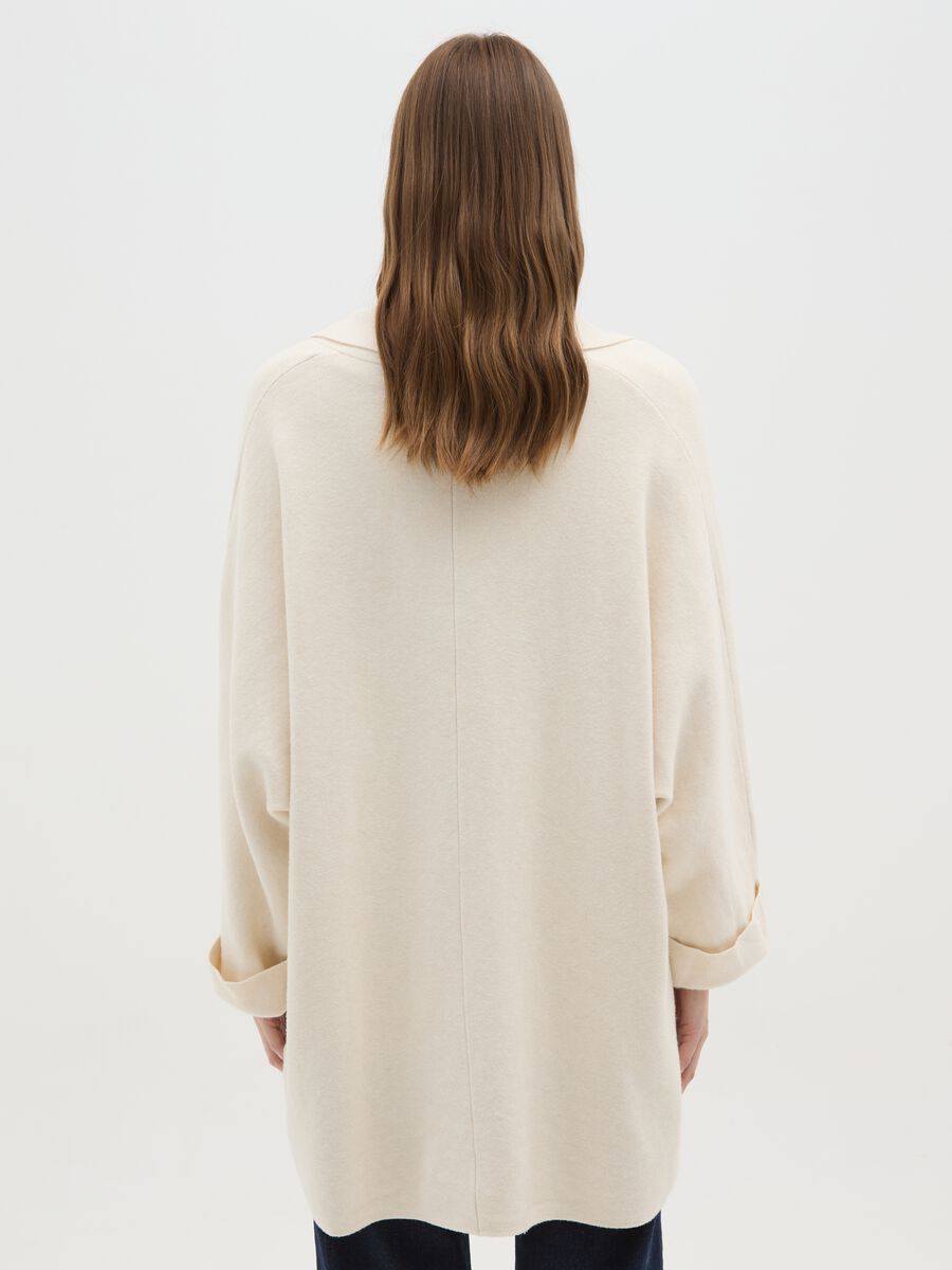 Cardigan beige chiaro con collo a revers_2