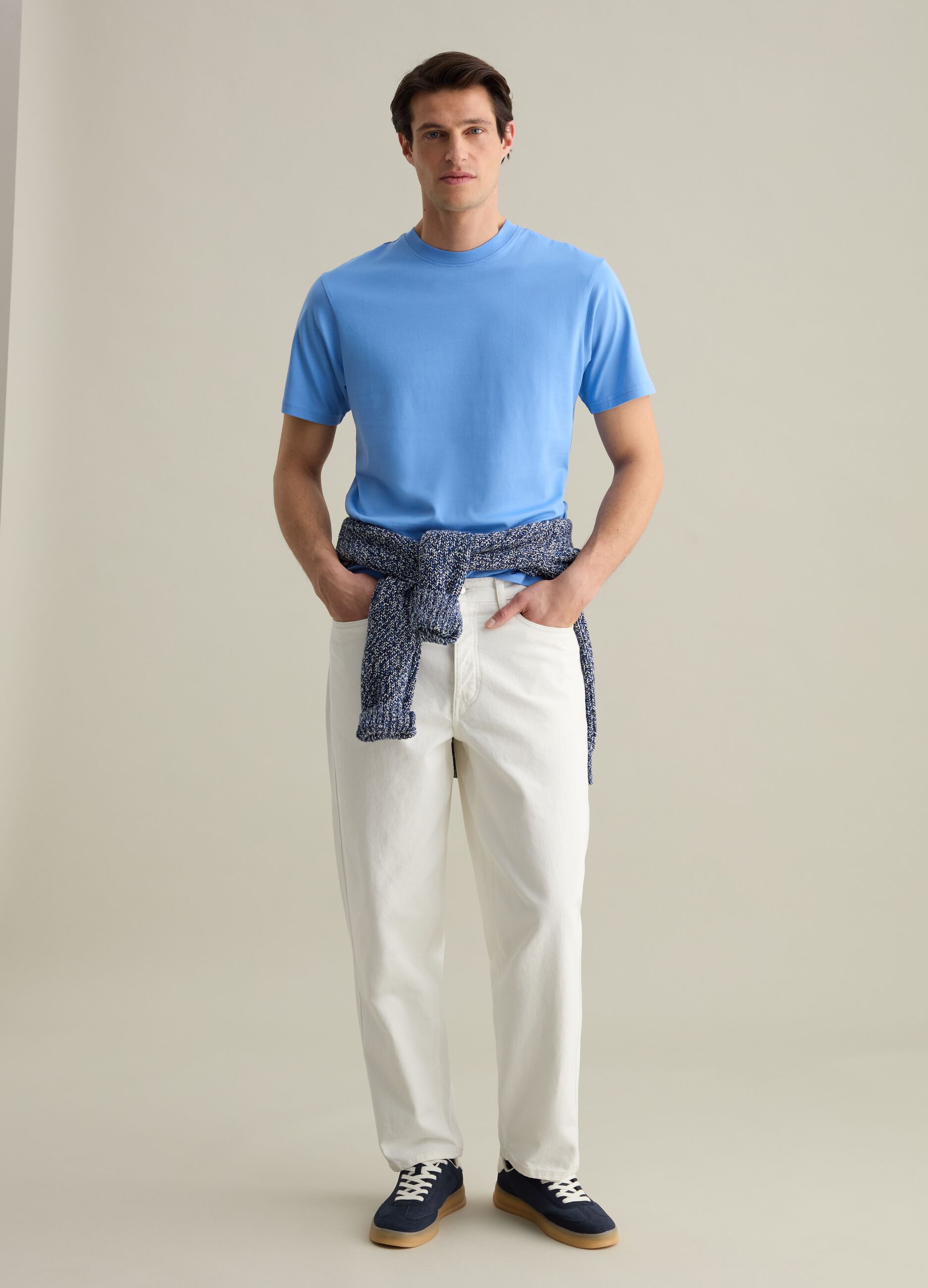 T-shirt girocollo in cotone tinta unita