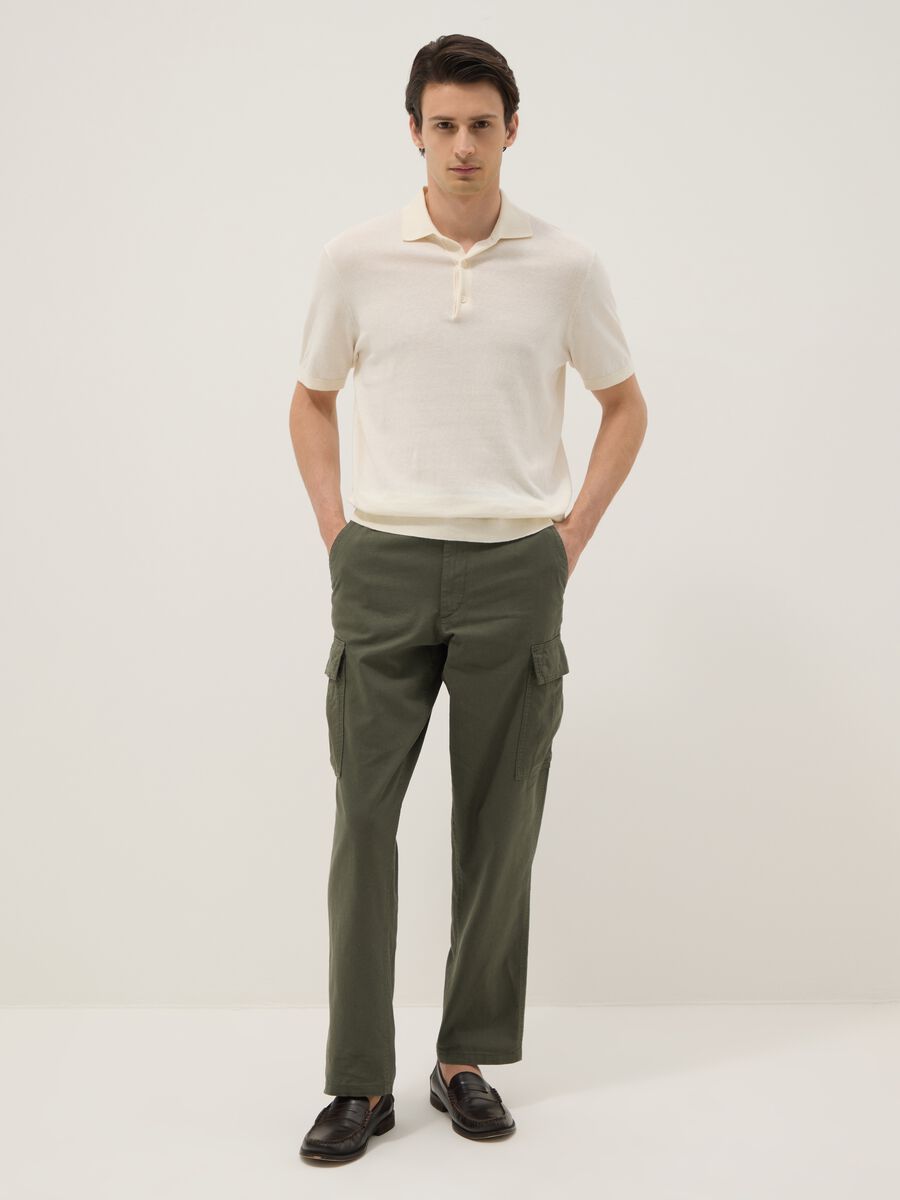 Green regular-fit linen and cotton-blend cargo trousers_0