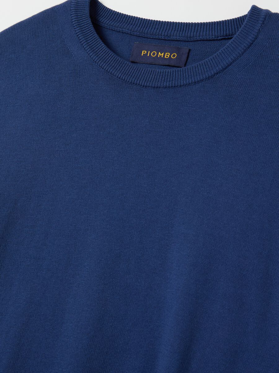 Solid colour pullover with round neck_5