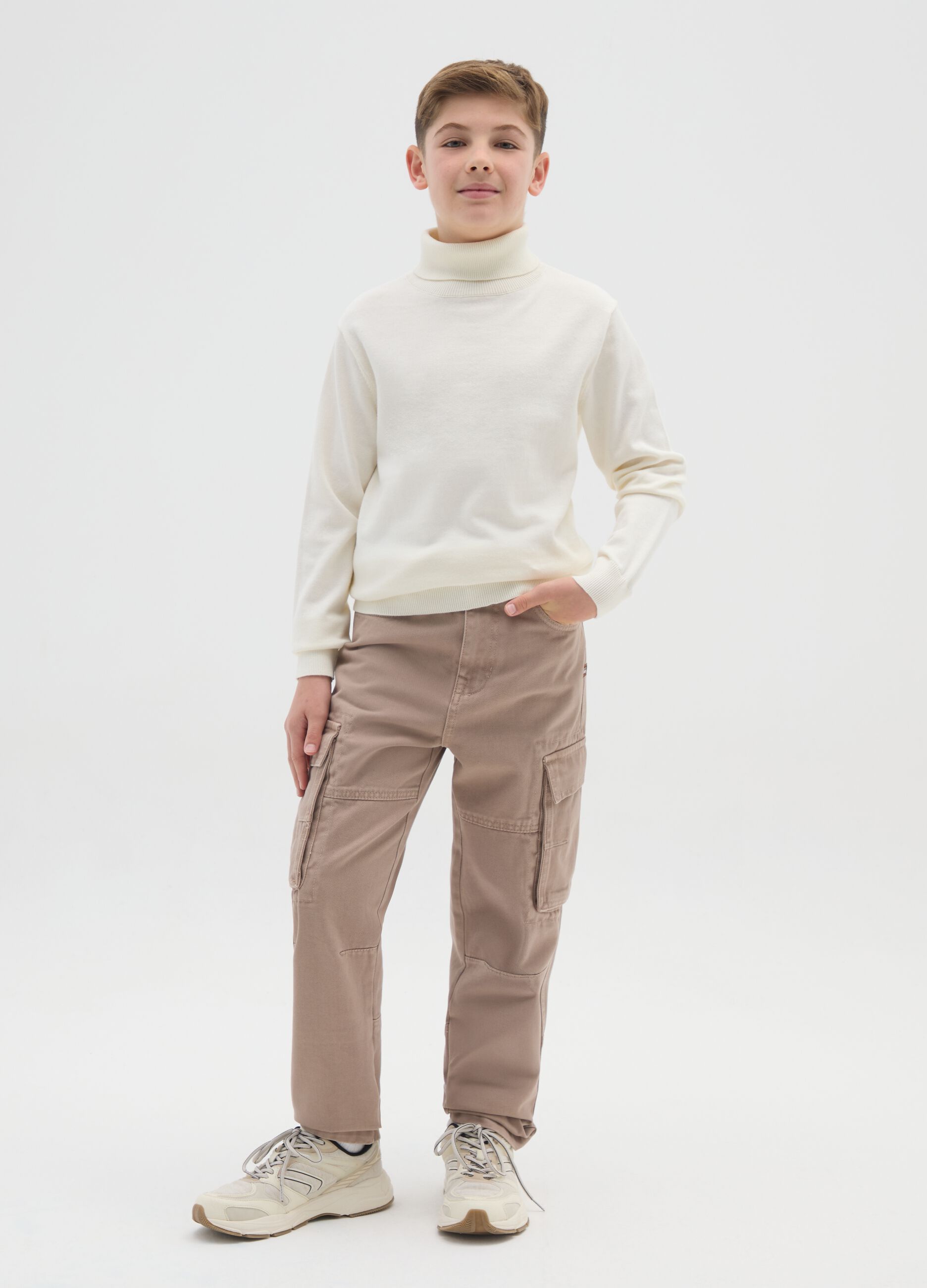 Boy's beige cargo trousers in pure cotton regular fit