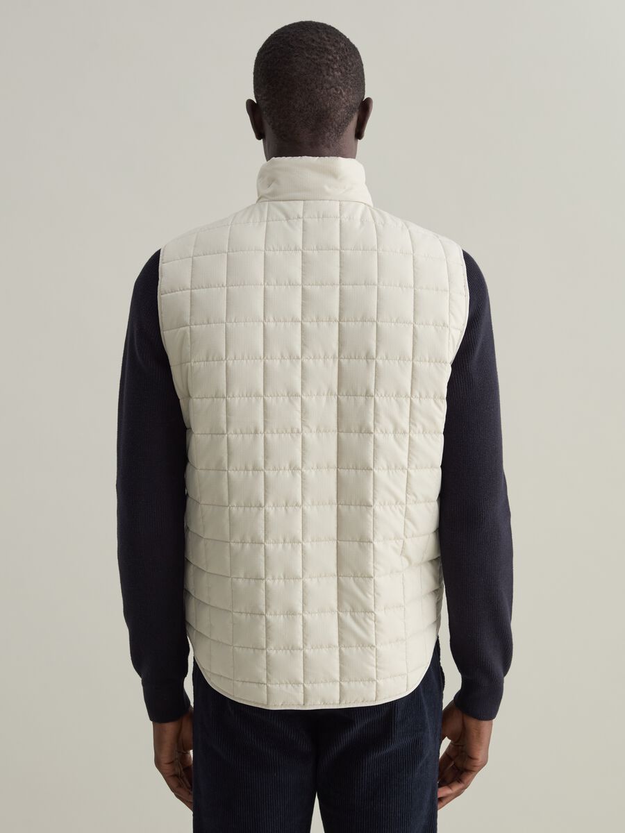 Contemporary gilet with ripstop weave_3