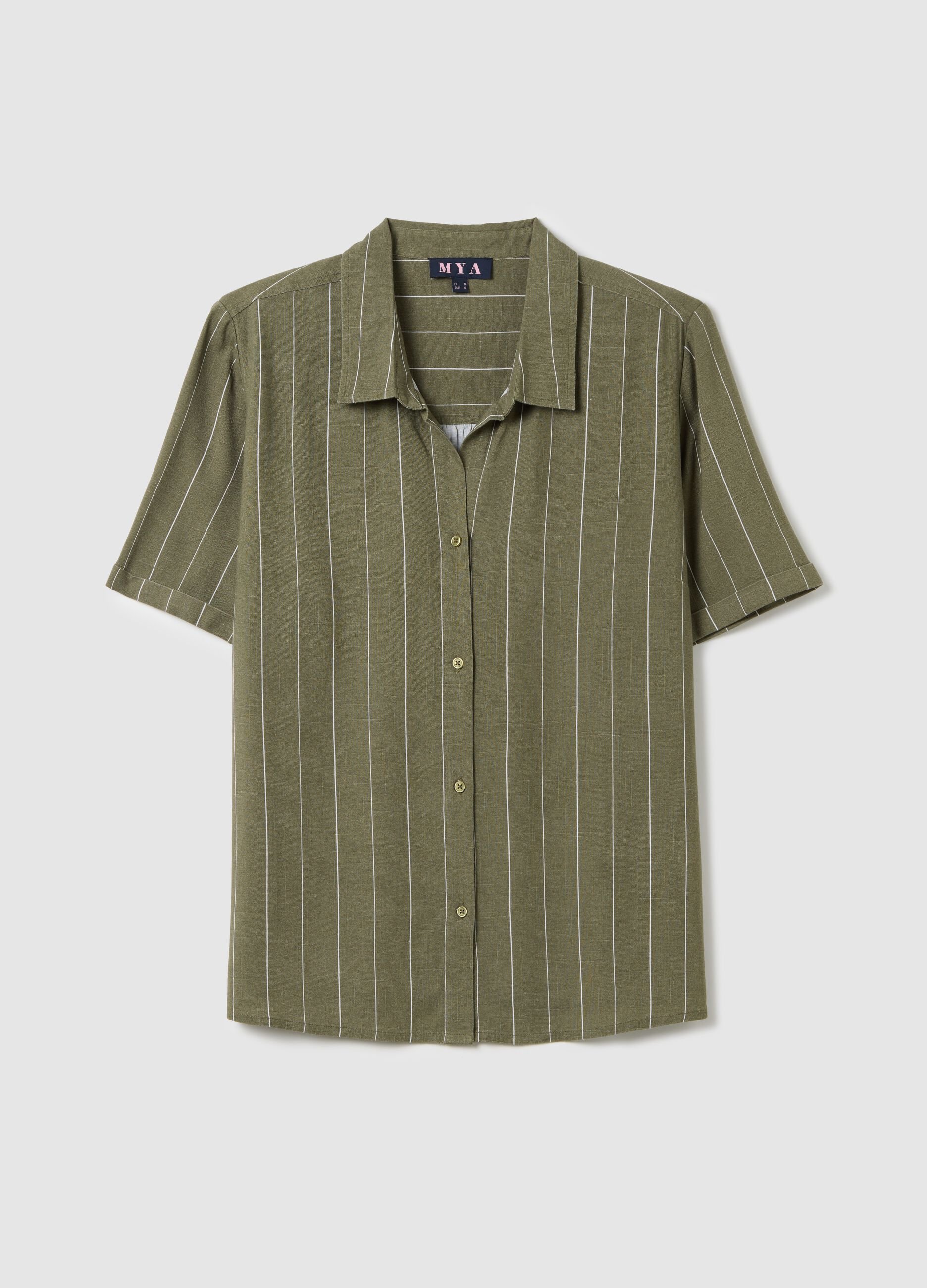 Curvy green pinstriped shirt in viscose and linen