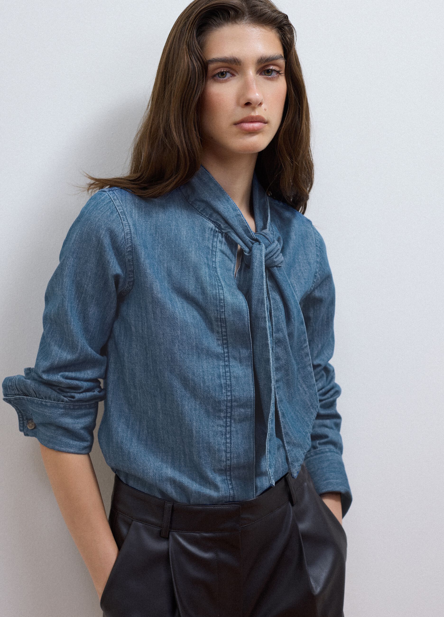 Blue denim shirt in pure cotton with neck tie, regular fit