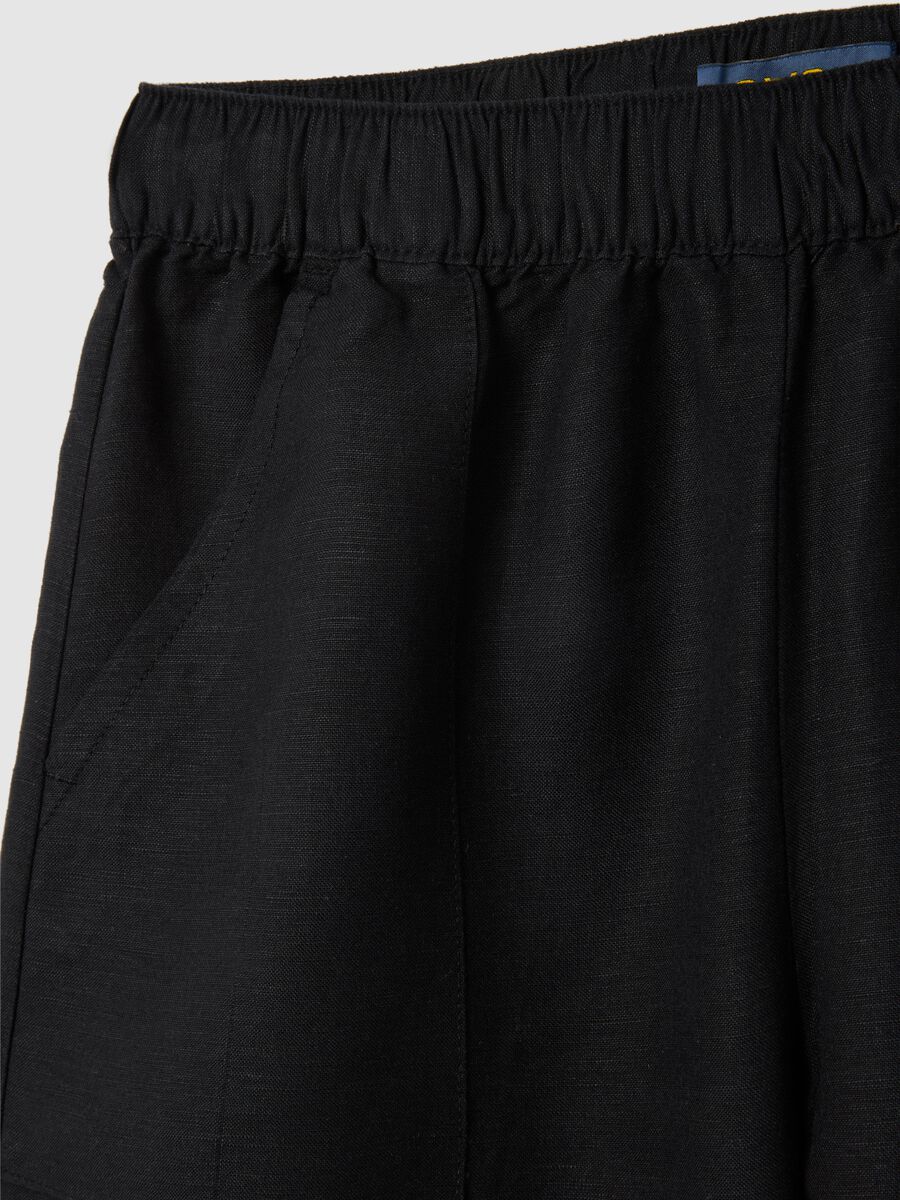 Women's black linen blend regular fit shorts_5