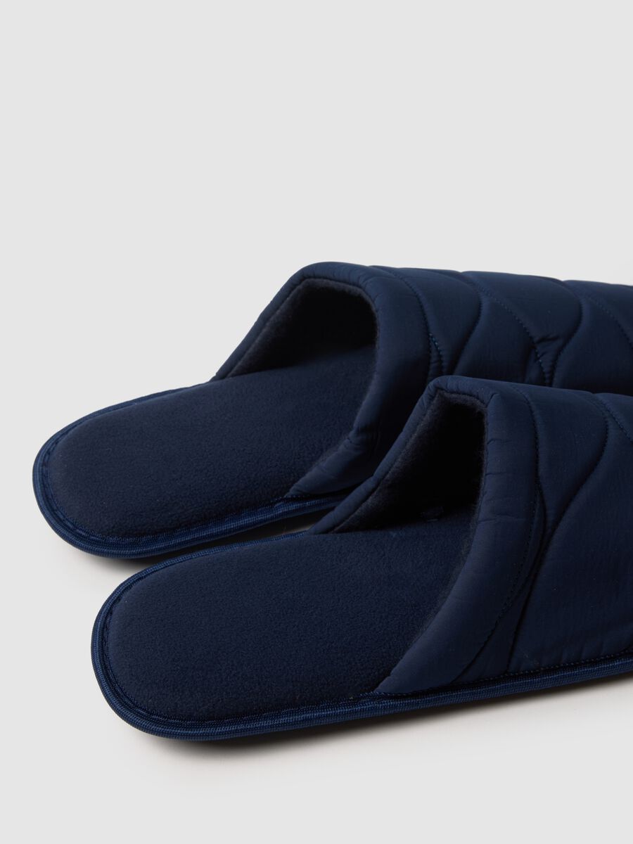 Pantofole blu con imbottitura interna_1