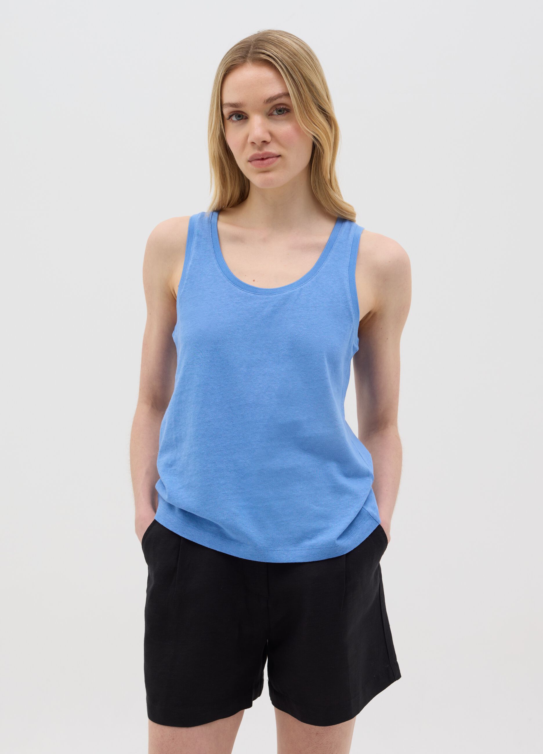 Blue cotton and linen tank top