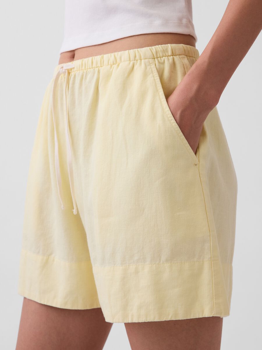 Shorts in misto lino e viscosa_2