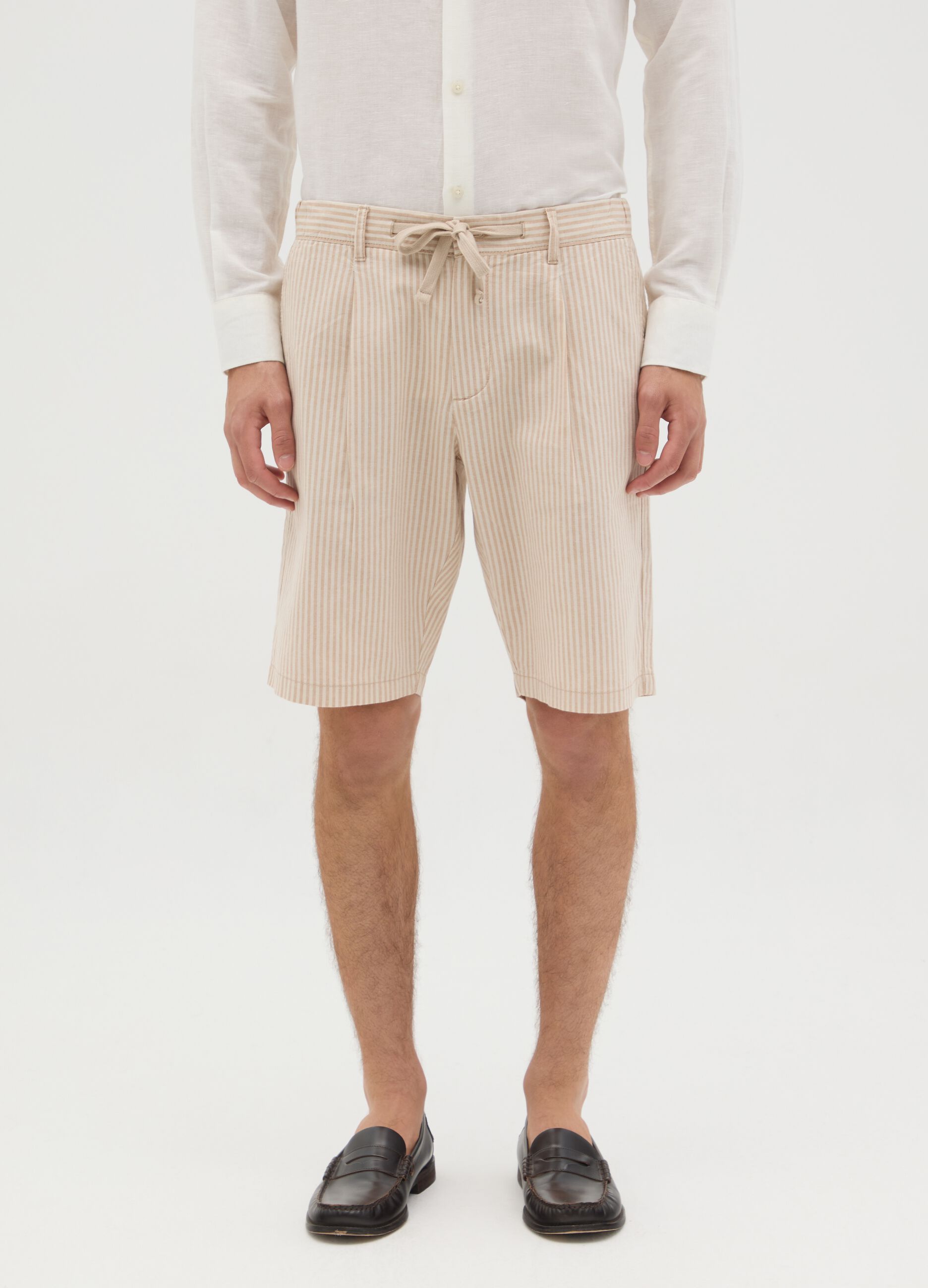 Men's beige regular fit cotton blend shorts with drawstring