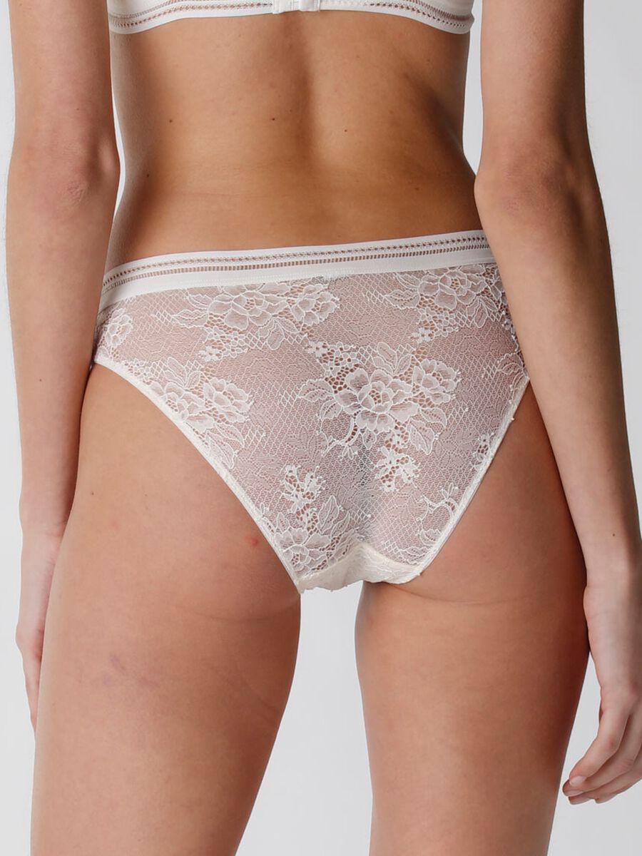 Vintage Lace briefs in stretch lace_2