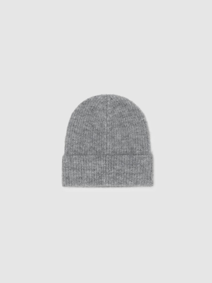 Berretto beanie grigio lavorato a maglia con decorazioni_1