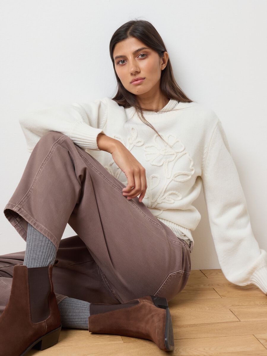 White Sweater with Embroidery_1