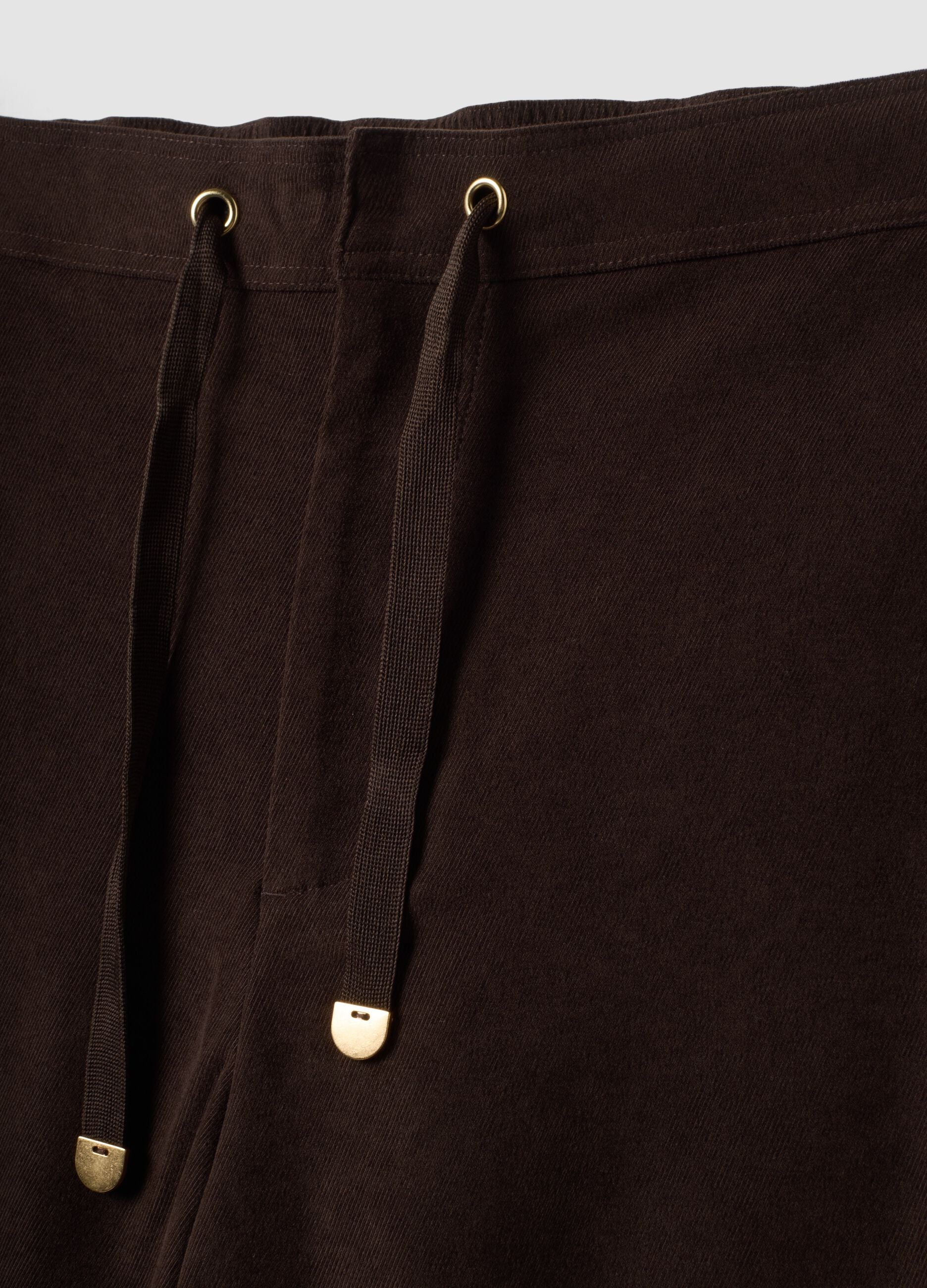 Brown wide-leg joggers in stretch fabric