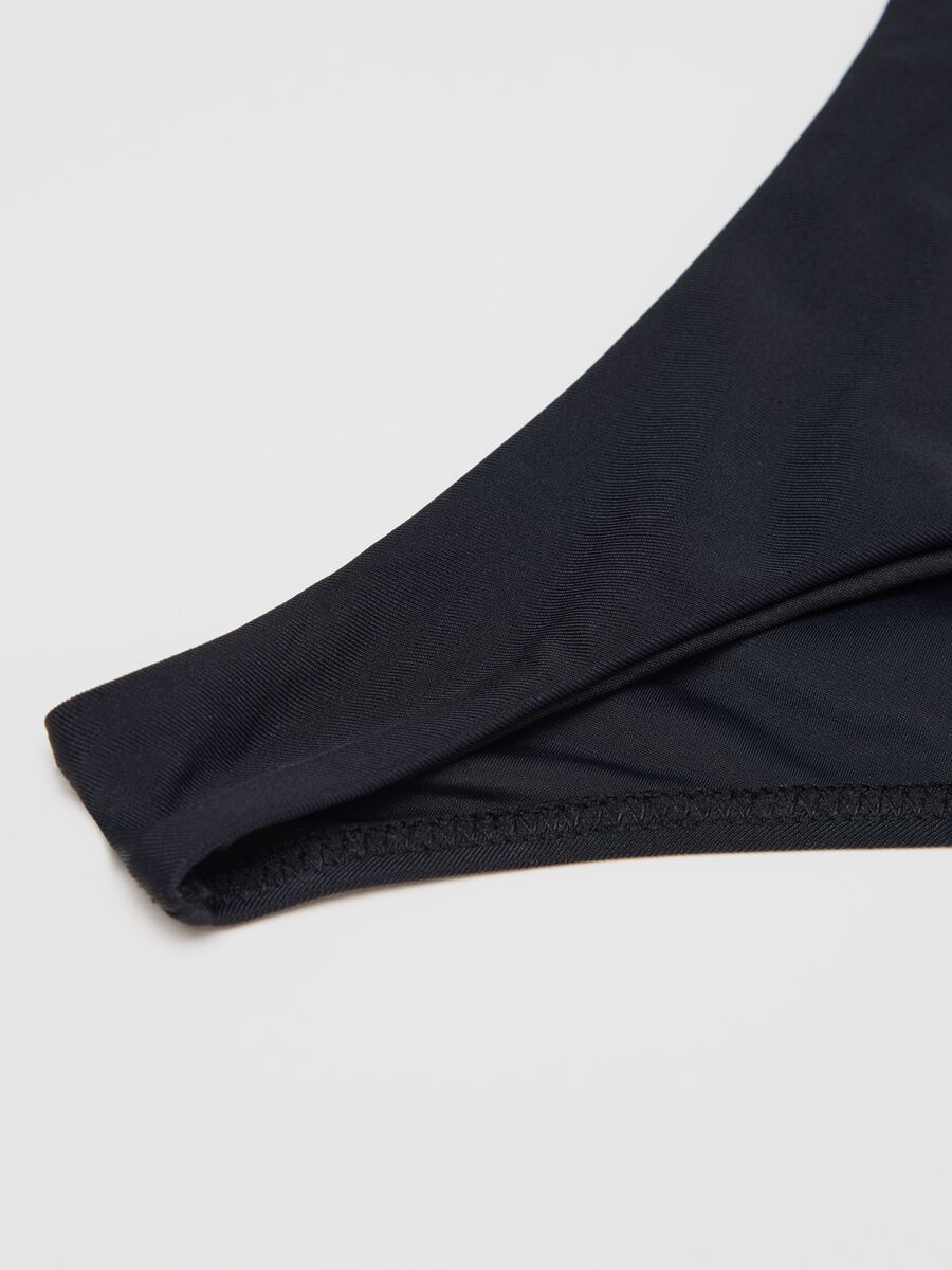 Black bikini briefs_5