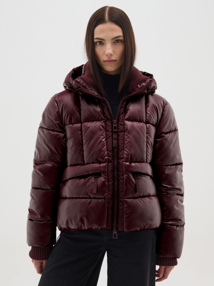 Piumino The Iconic Puffer bordeaux con cappuccio_0