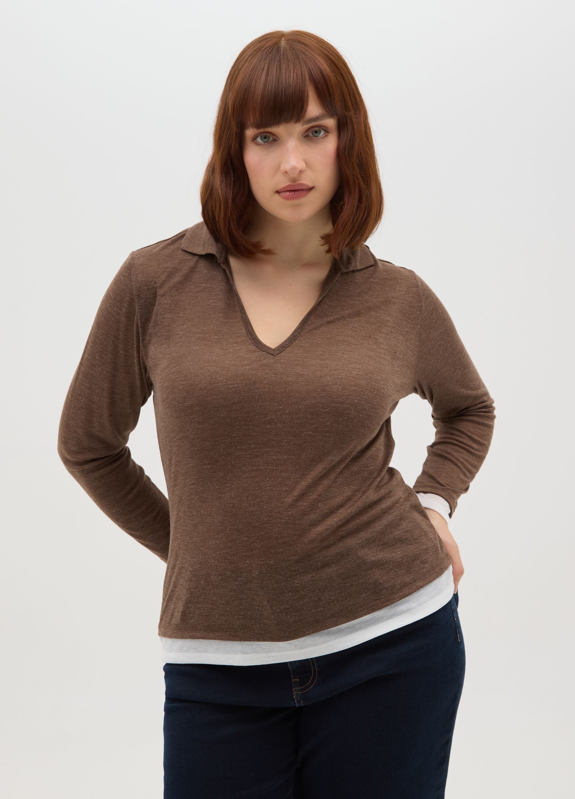 Brown regular fit V-neck sweater