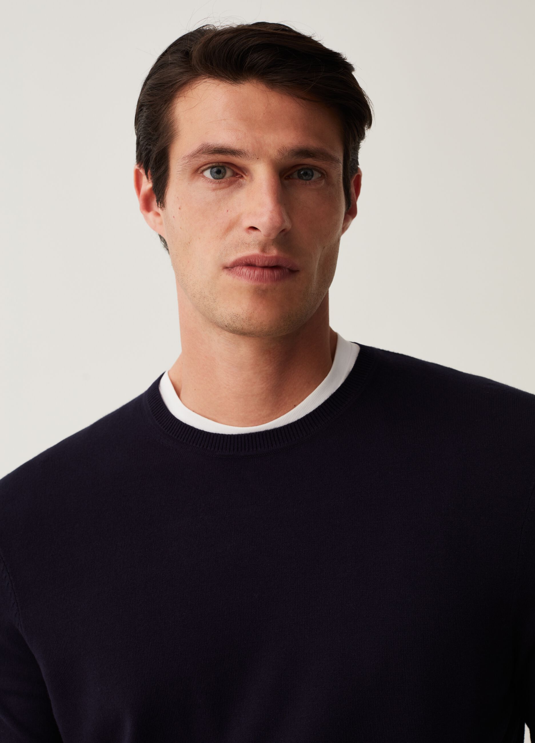 Pullover con scollo rotondo