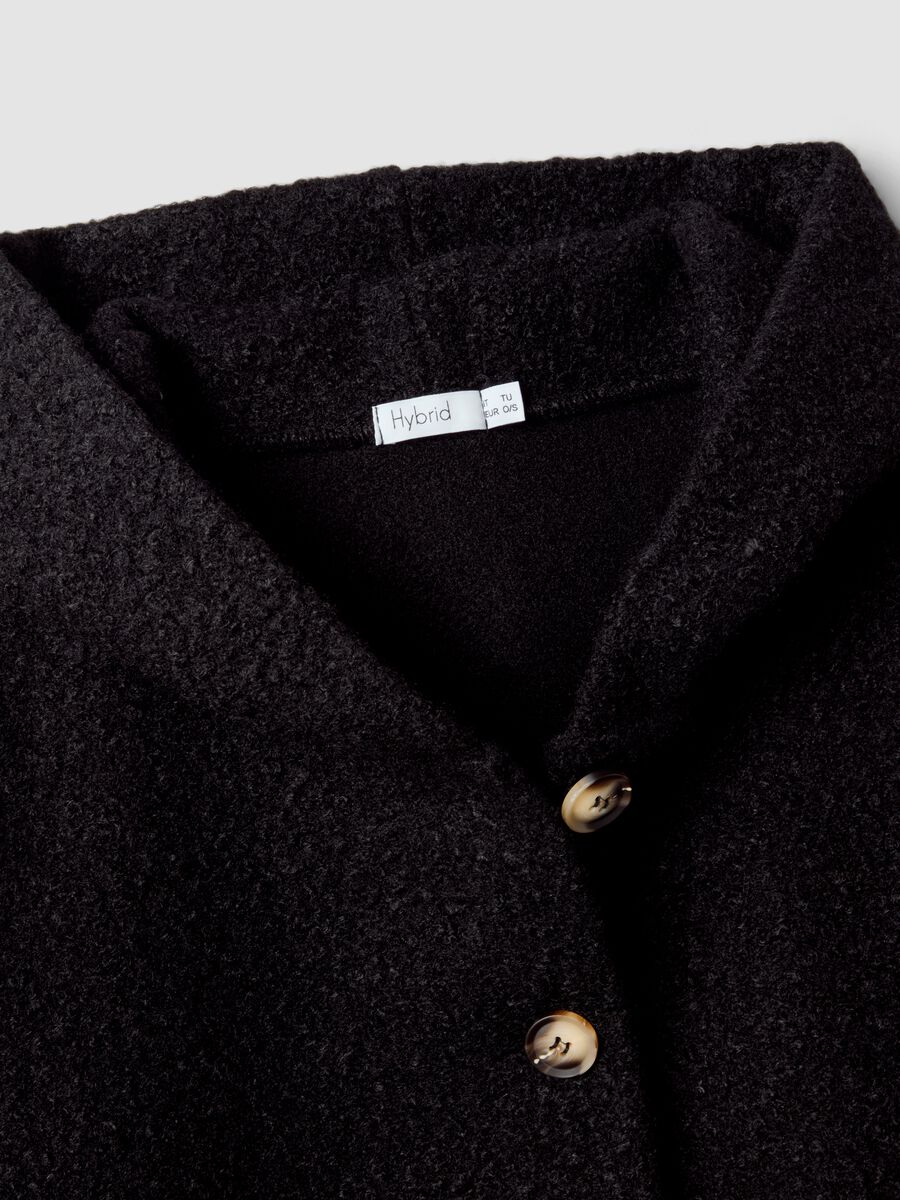 Cappotto nero regular fit con cappuccio e bottoni_1