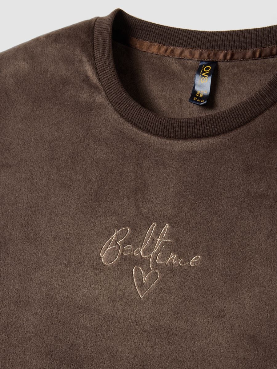Maglia pigiama marrone in chenille di tessuto elasticizzato girocollo_1