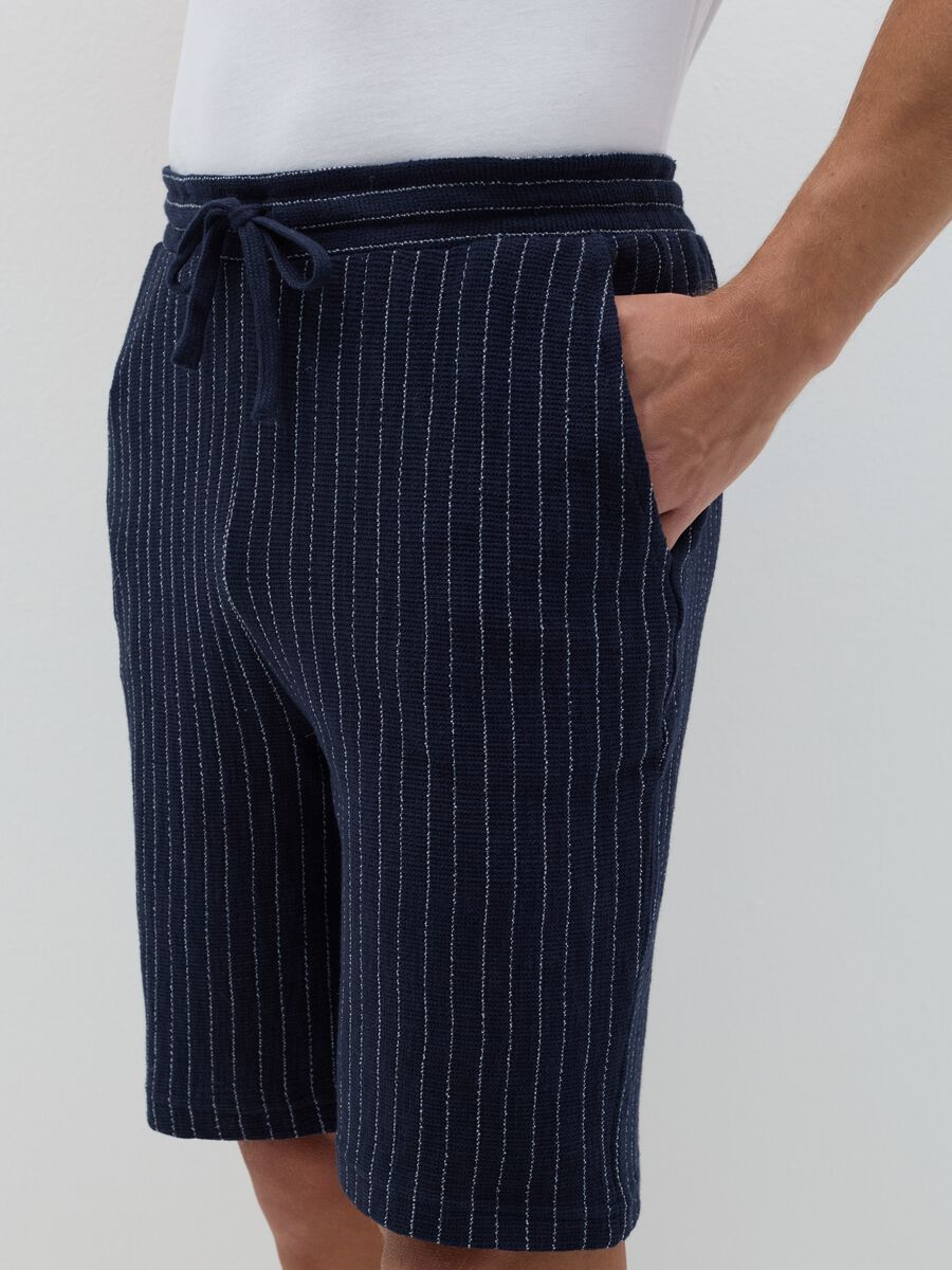 Pinstriped pyjama shorts with drawstring_3