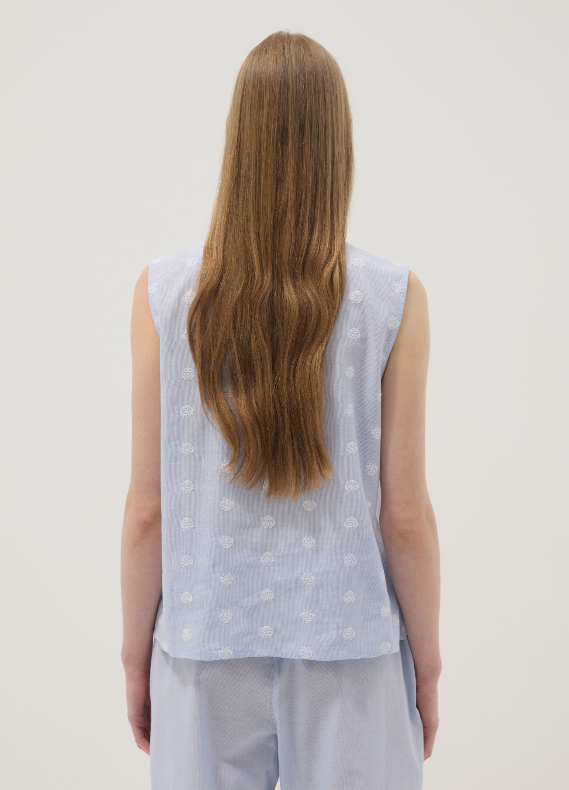 Light blue sleeveless pure cotton pyjama top with buttons