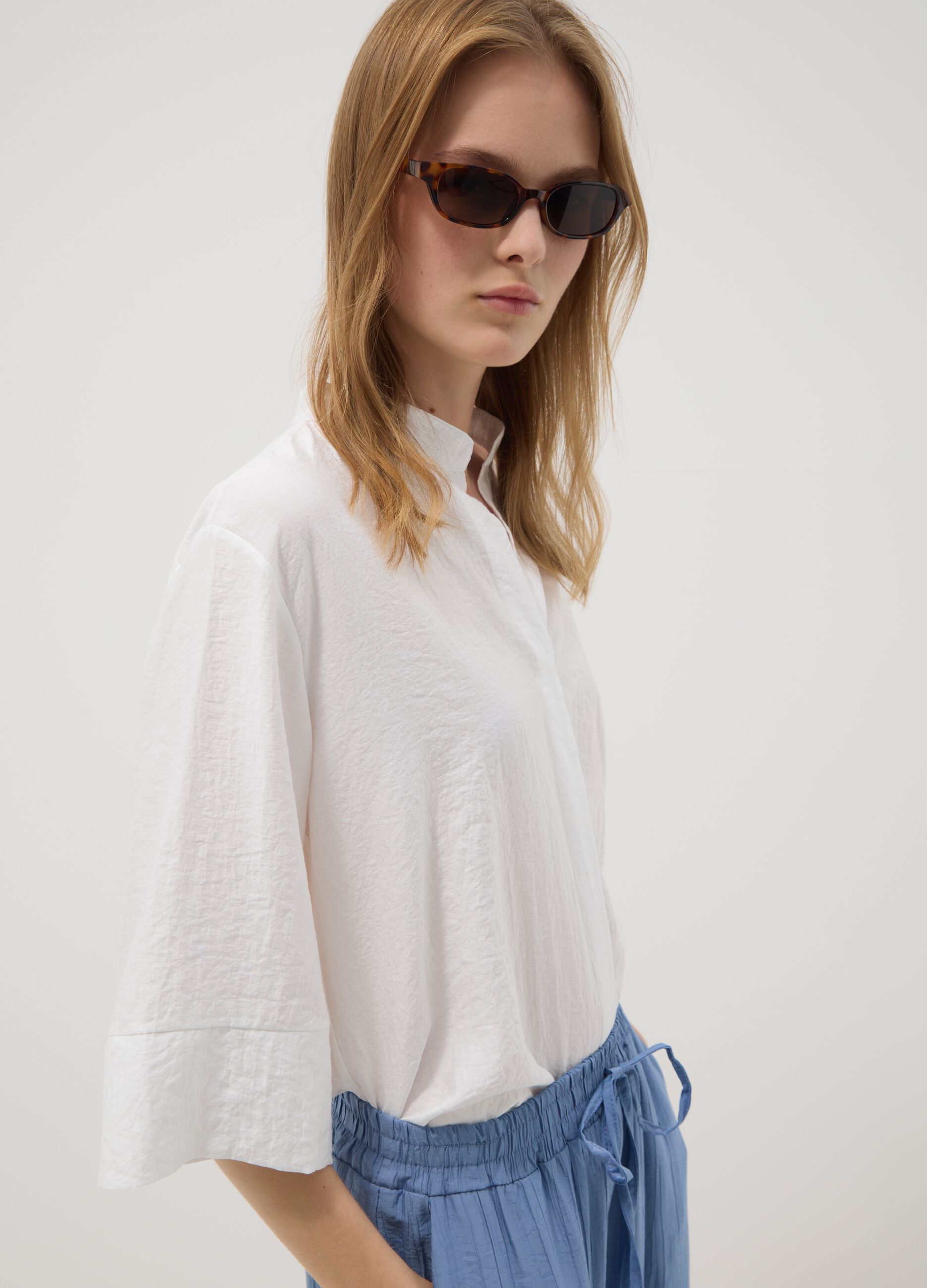 White viscose-blend shirt with mandarin collar
