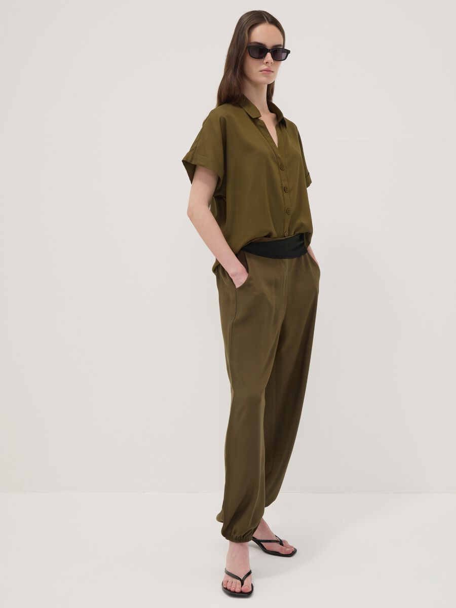 Green pure viscose trousers with elasticated cuffs, regular fit_2