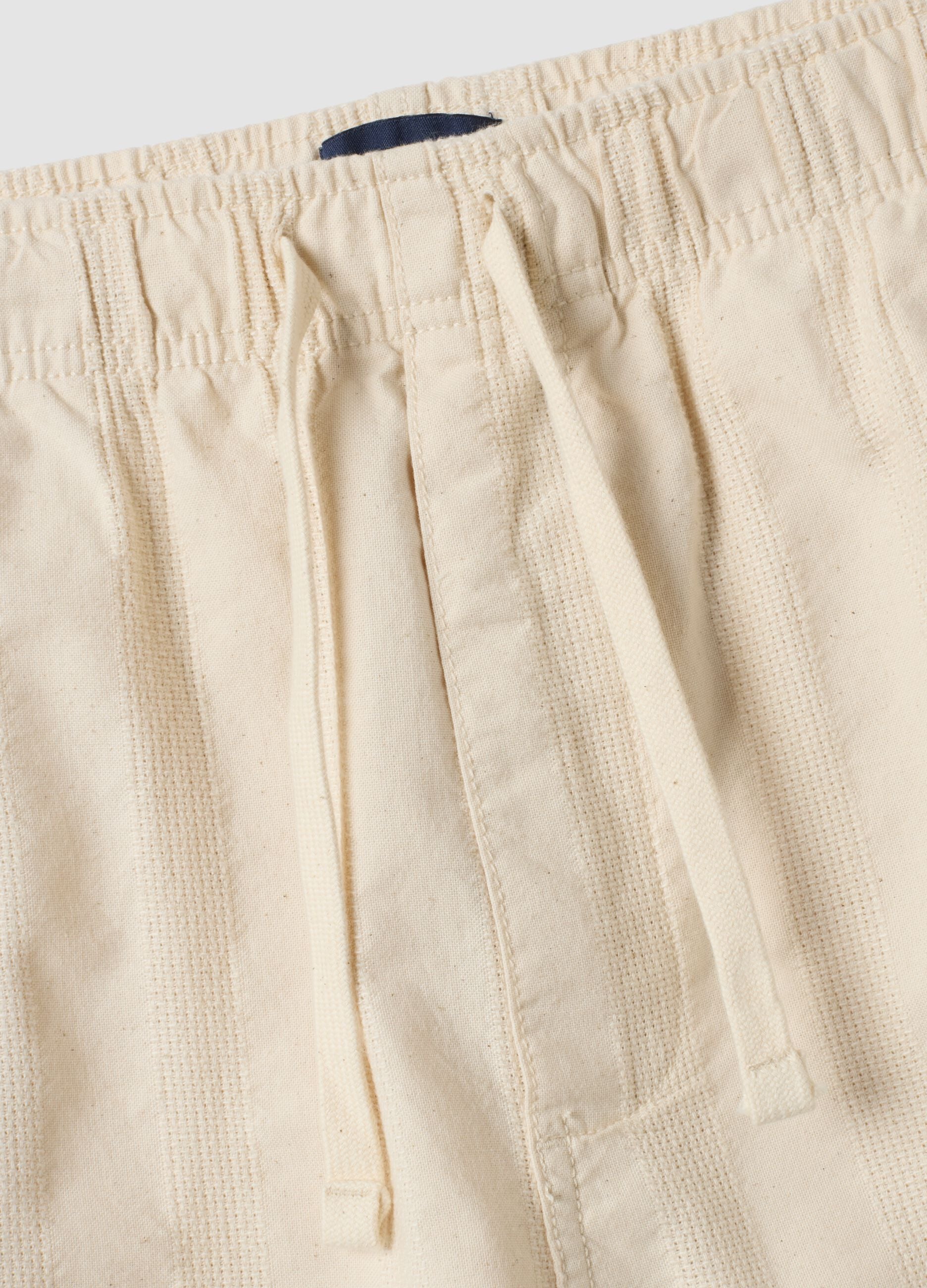 Beige chino Bermuda shorts in pure cotton with elasticated waist