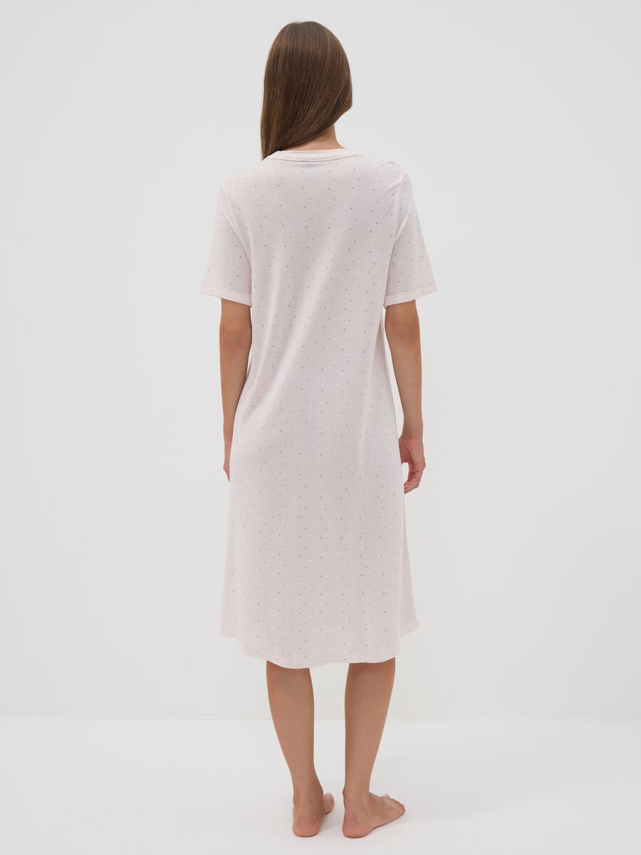 Pink polka-dot pure viscose nightshirt with V-neck_3