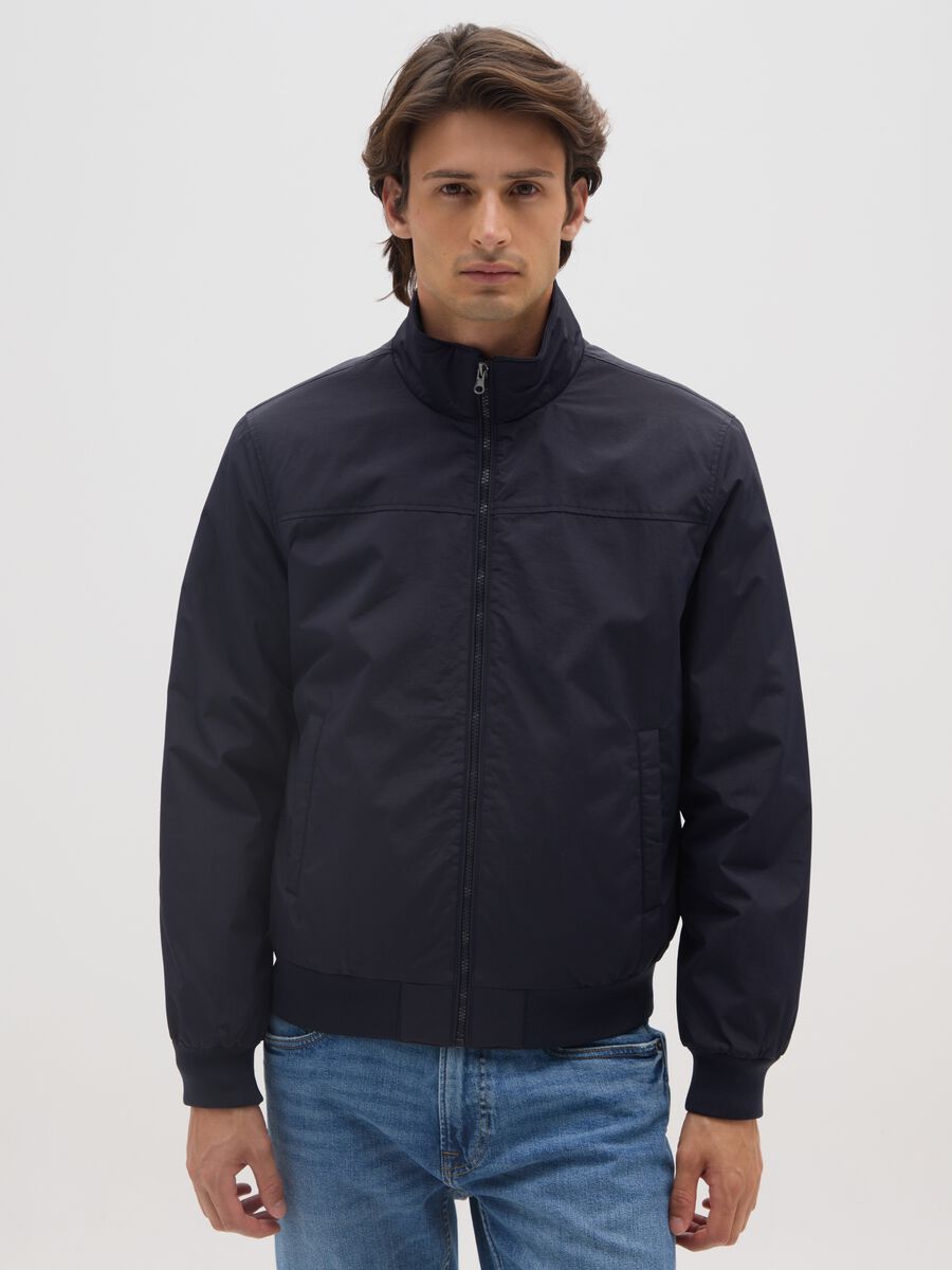 Giacca blu imbottita con chiusura a zip_0