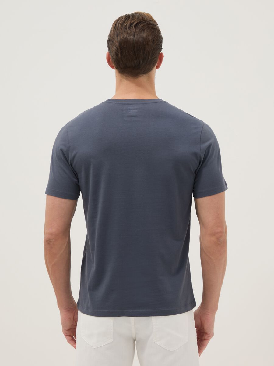 Blue pure cotton regular fit V-neck T-shirt_2