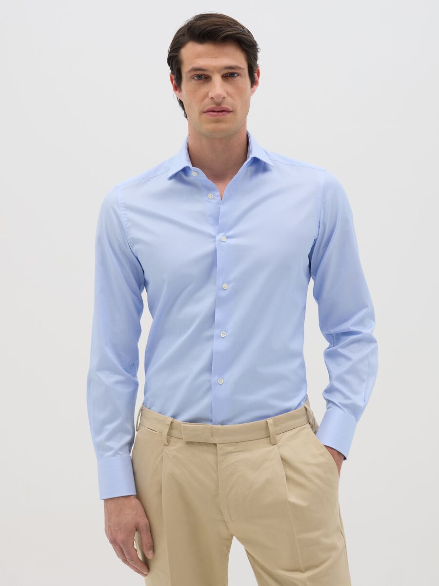 Men’s light blue slim-fit shirt in 100% cotton_0