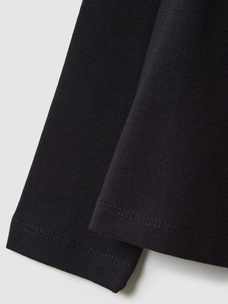 Maglia da bambina in cotone elasticizzato nero regular fit con stella_3