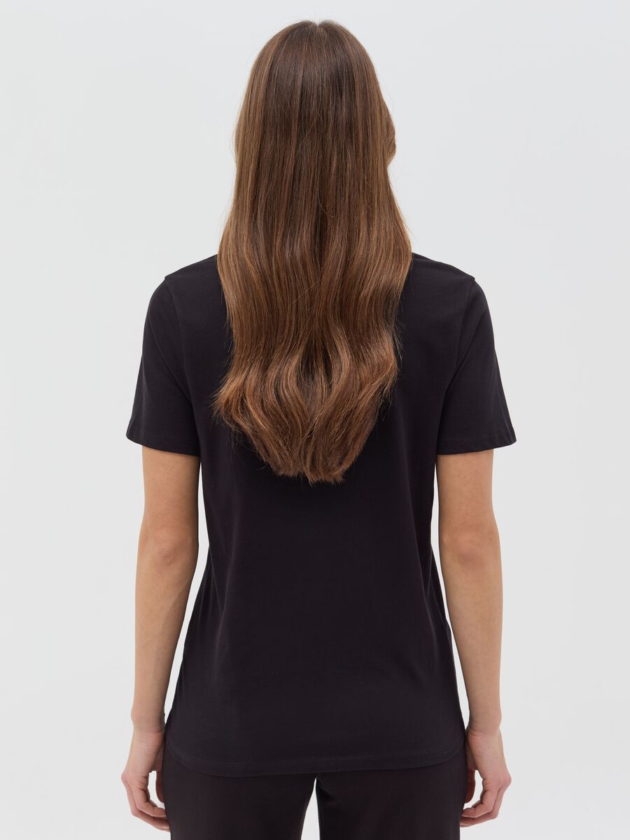 Organic cotton T-shirt with V neck_3