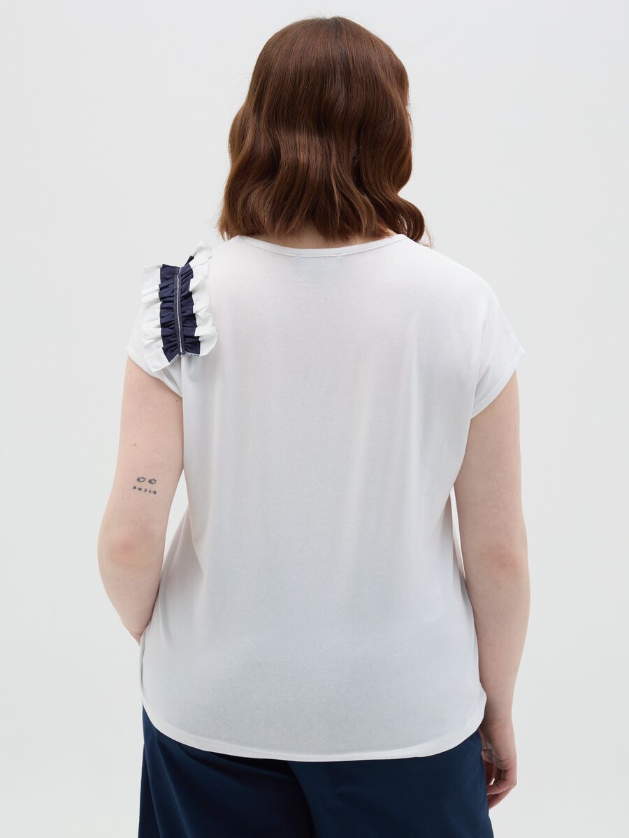 White T-shirt with flounce embellishments Mya_3