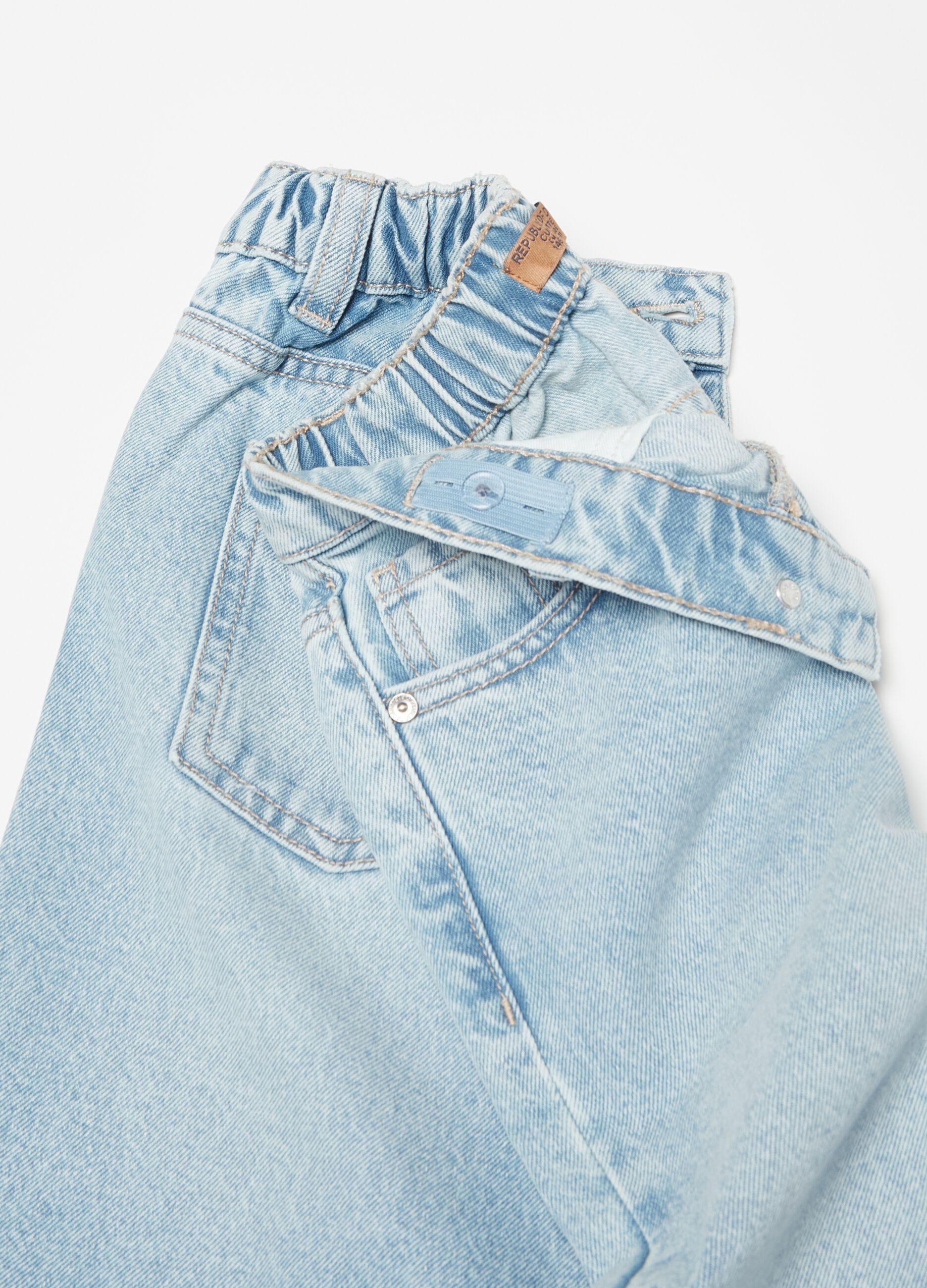 Jeans modello culotte cinque tasche