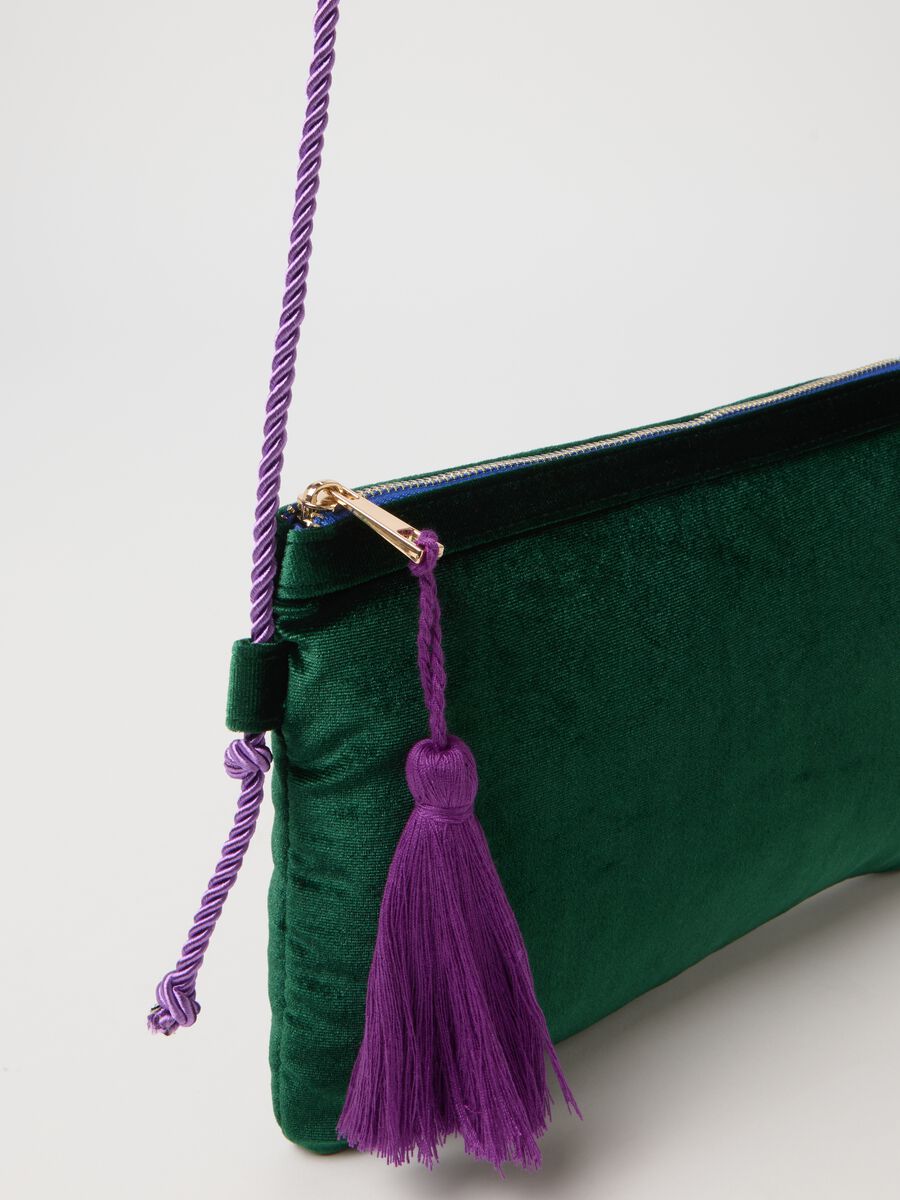 Green Bag with Decorative Tassels_1