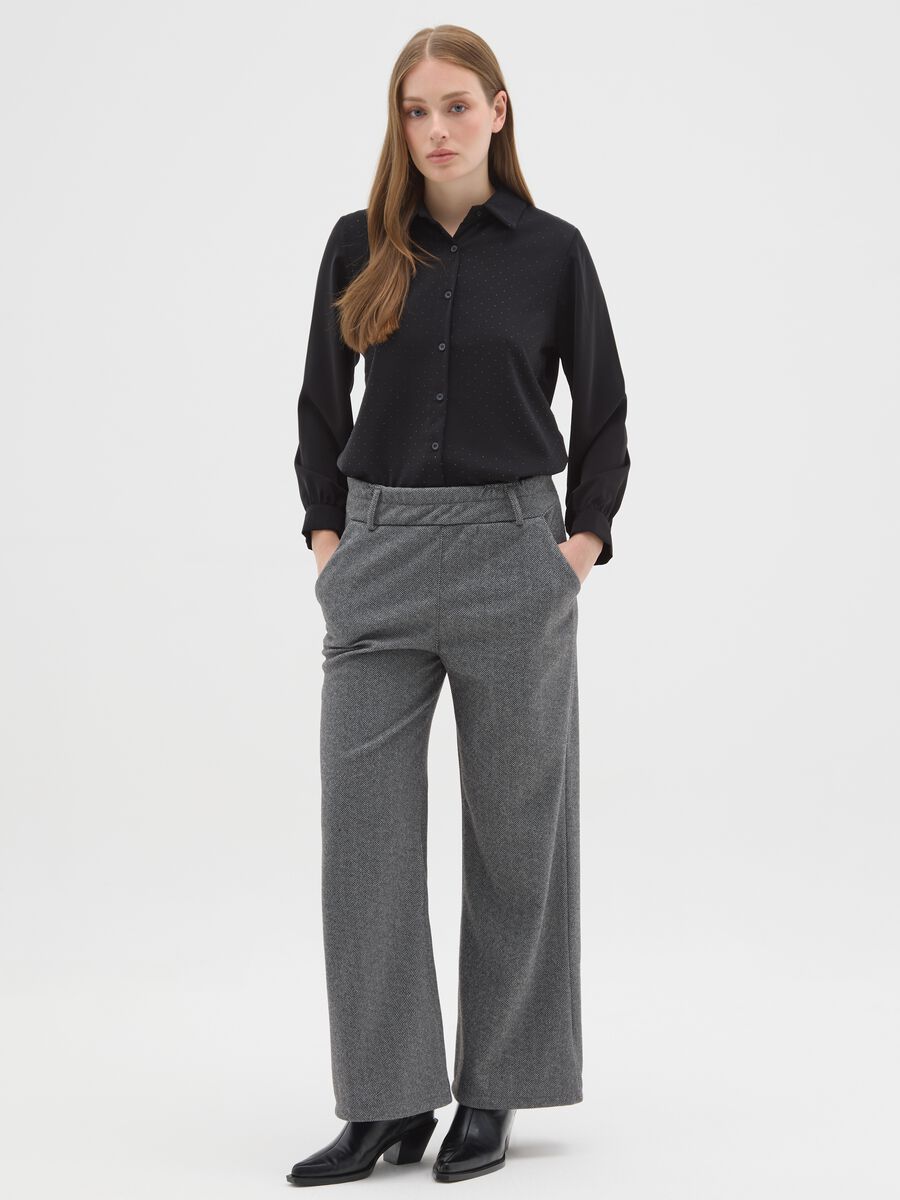 Camicia nera con collo tradizionale regular fit_1