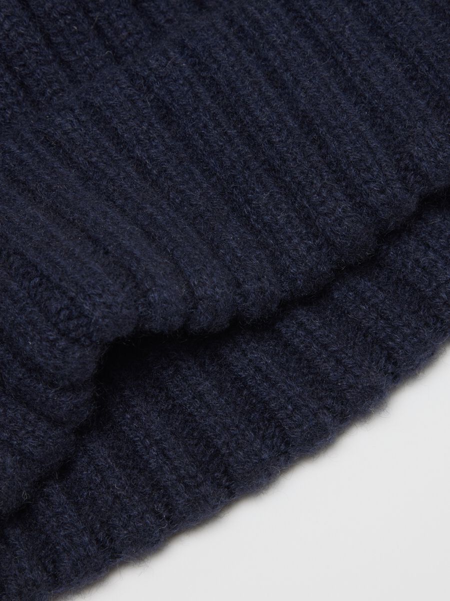 Cappello blu in puro cashmere_1