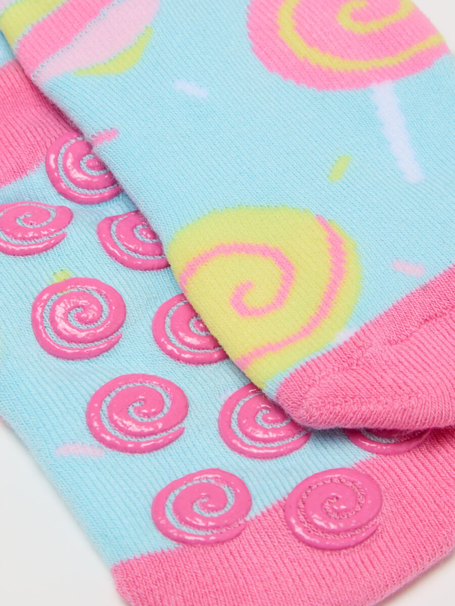 Slipper socks with lollipop design_2
