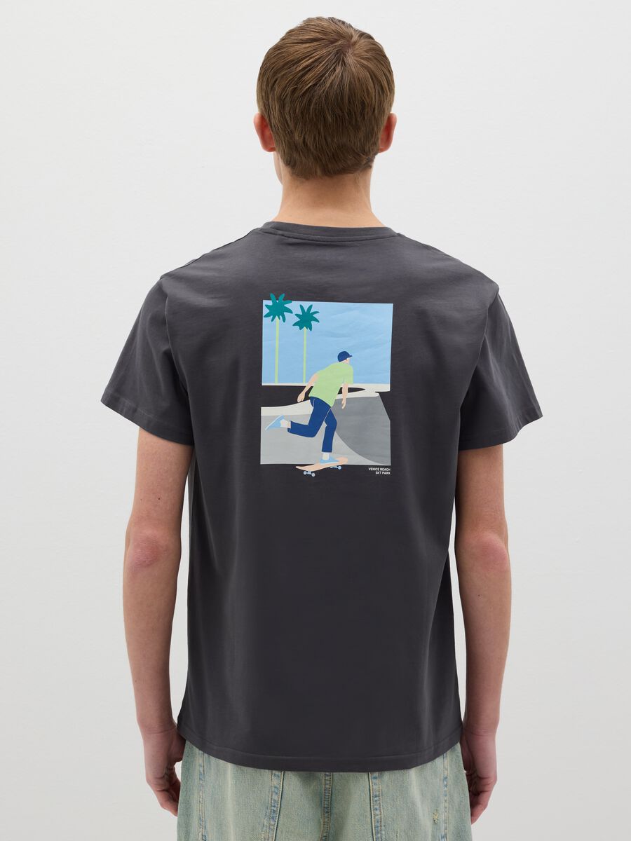 Black T-shirt with Venice Beach print_3
