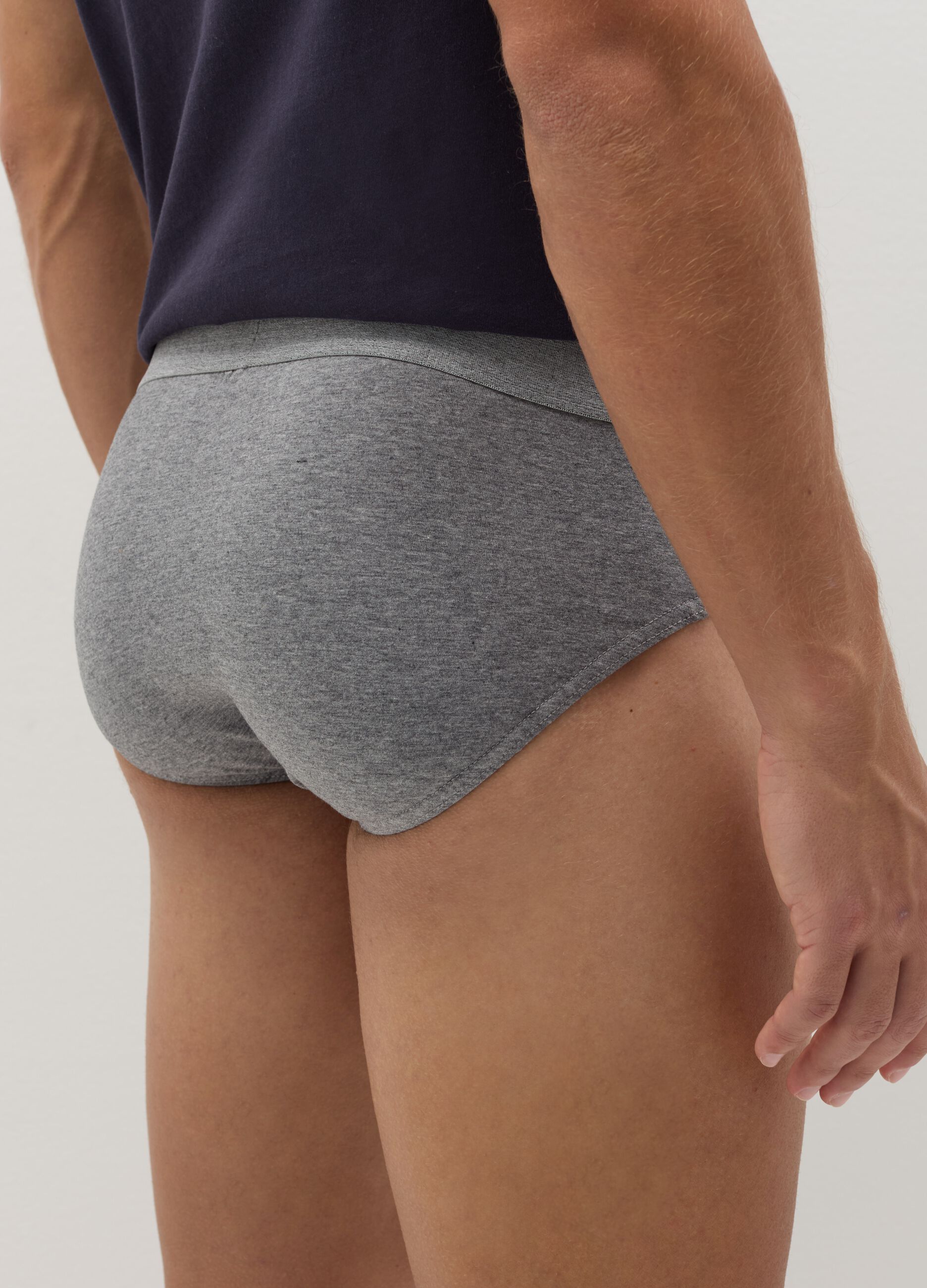 Three-pack briefs with contrasting details