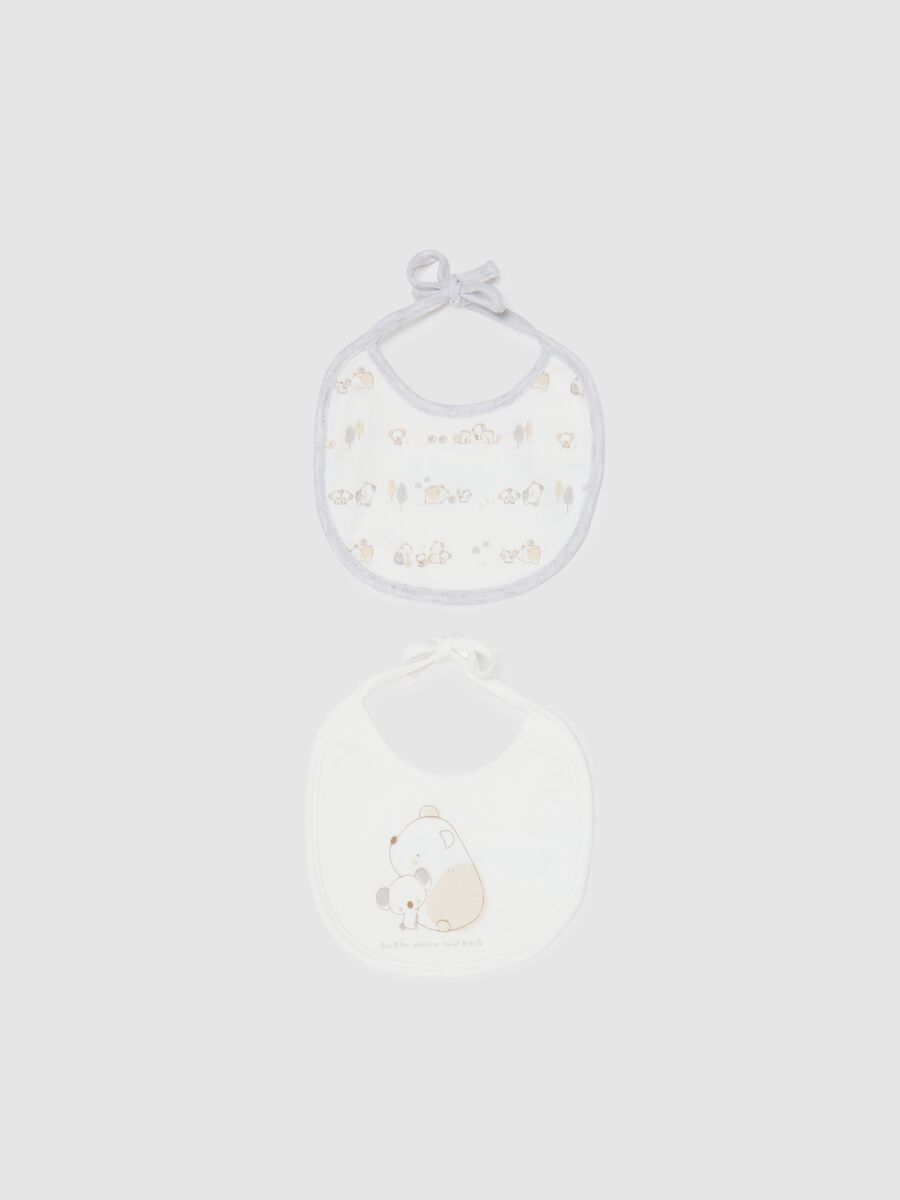 Two-pack baby bibs in pure white cotton_0