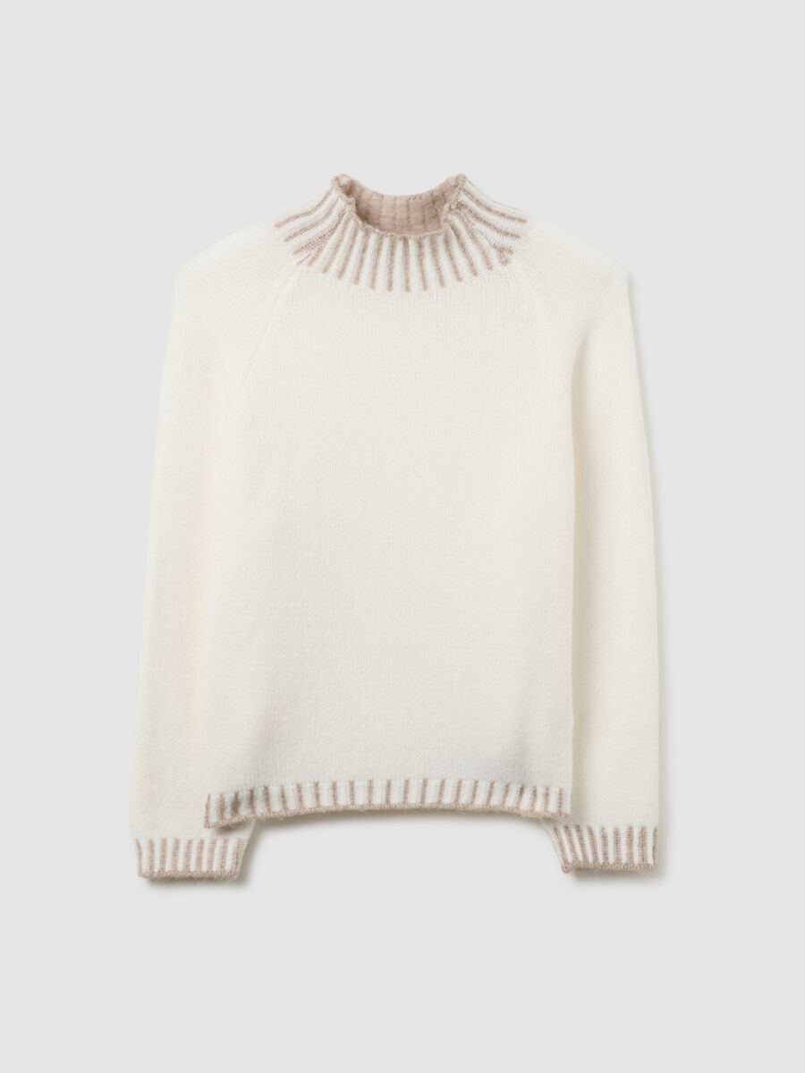 White regular fit jumper with ribbed collar and cut-out details_4