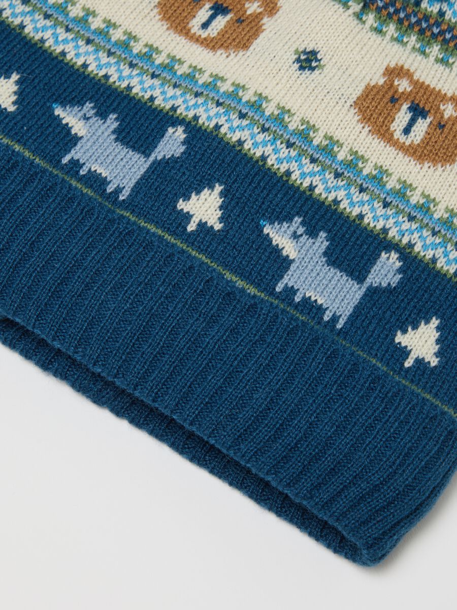 Blue hat with pom pom_1